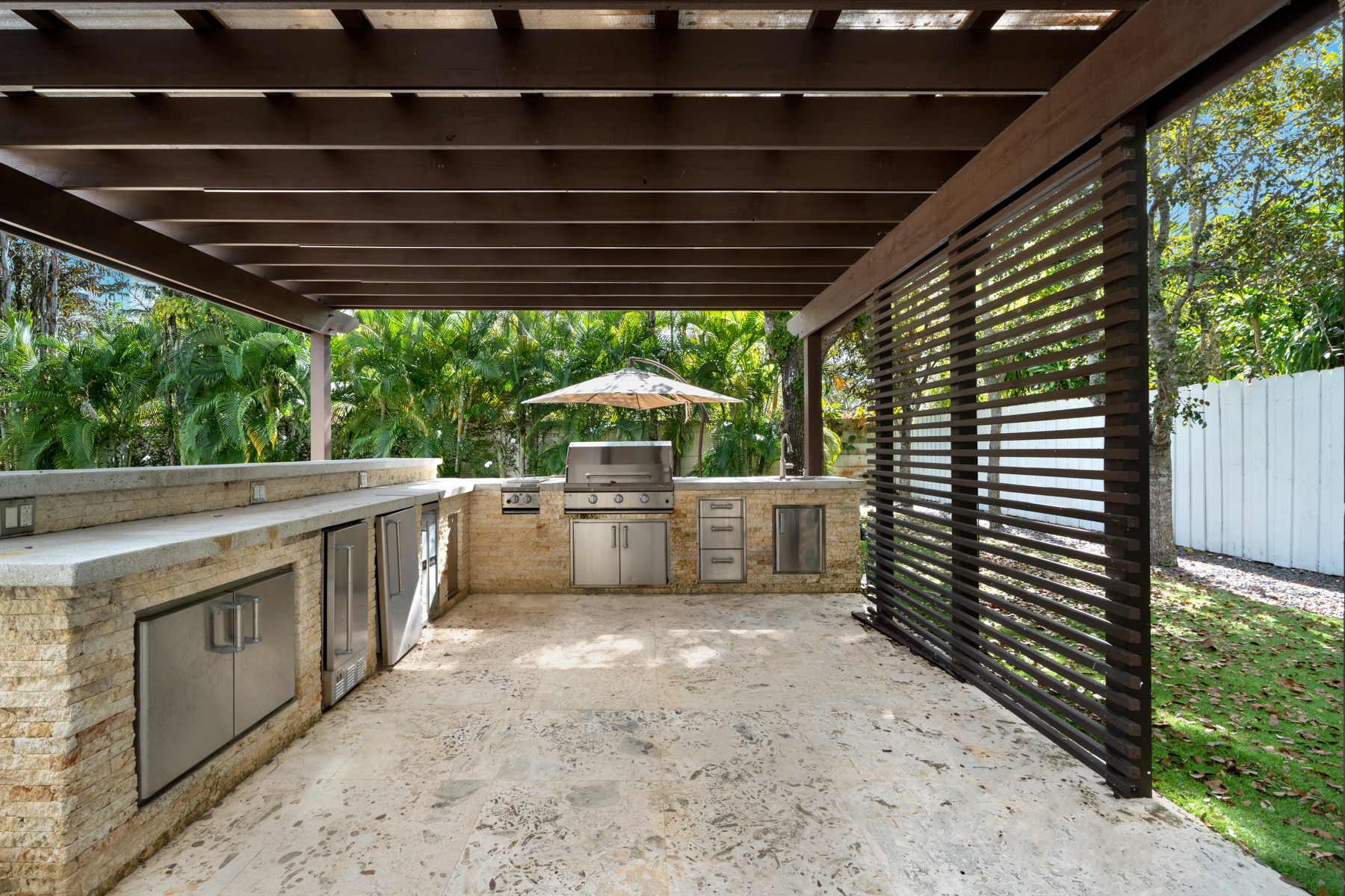 7222 SW 79th Terrace Miami FL 33143