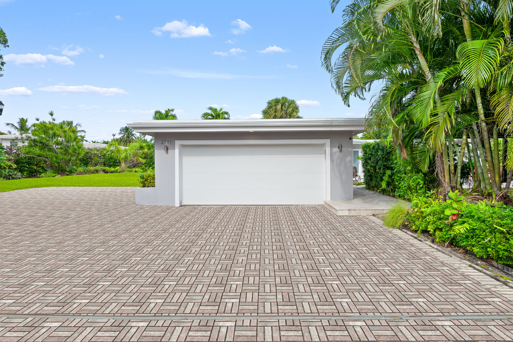 2711 Mayan Drive Fort Lauderdale FL 33316
