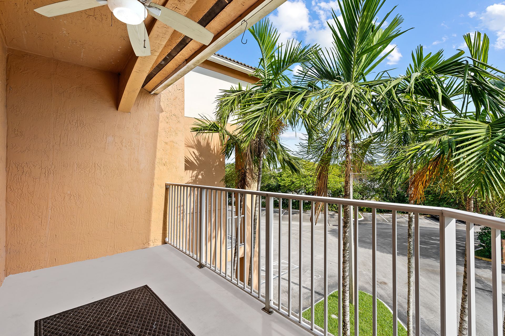 6992 SW 39th Street Davie FL 33314