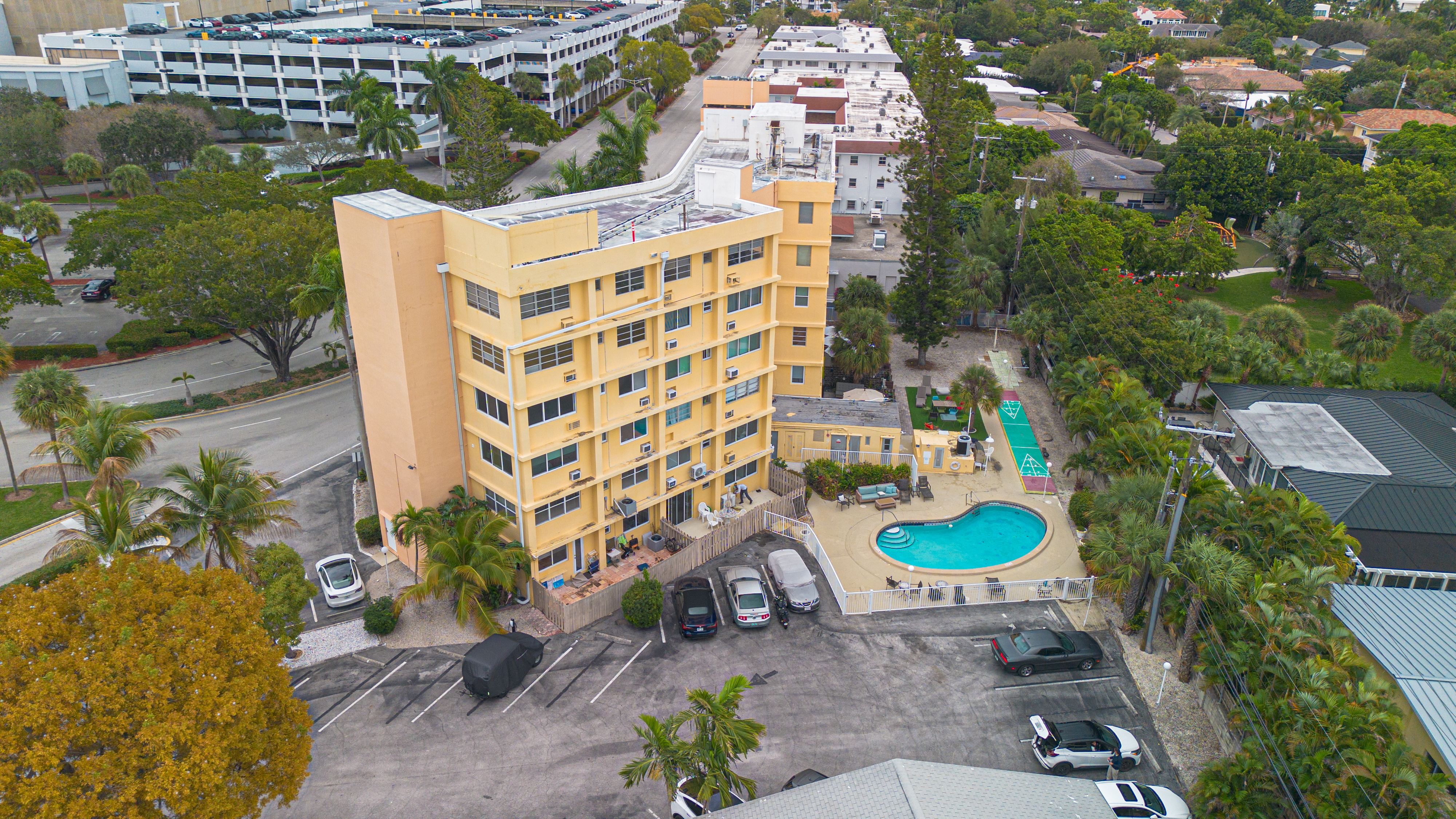 2400 NE 9th Street Fort Lauderdale FL 33304