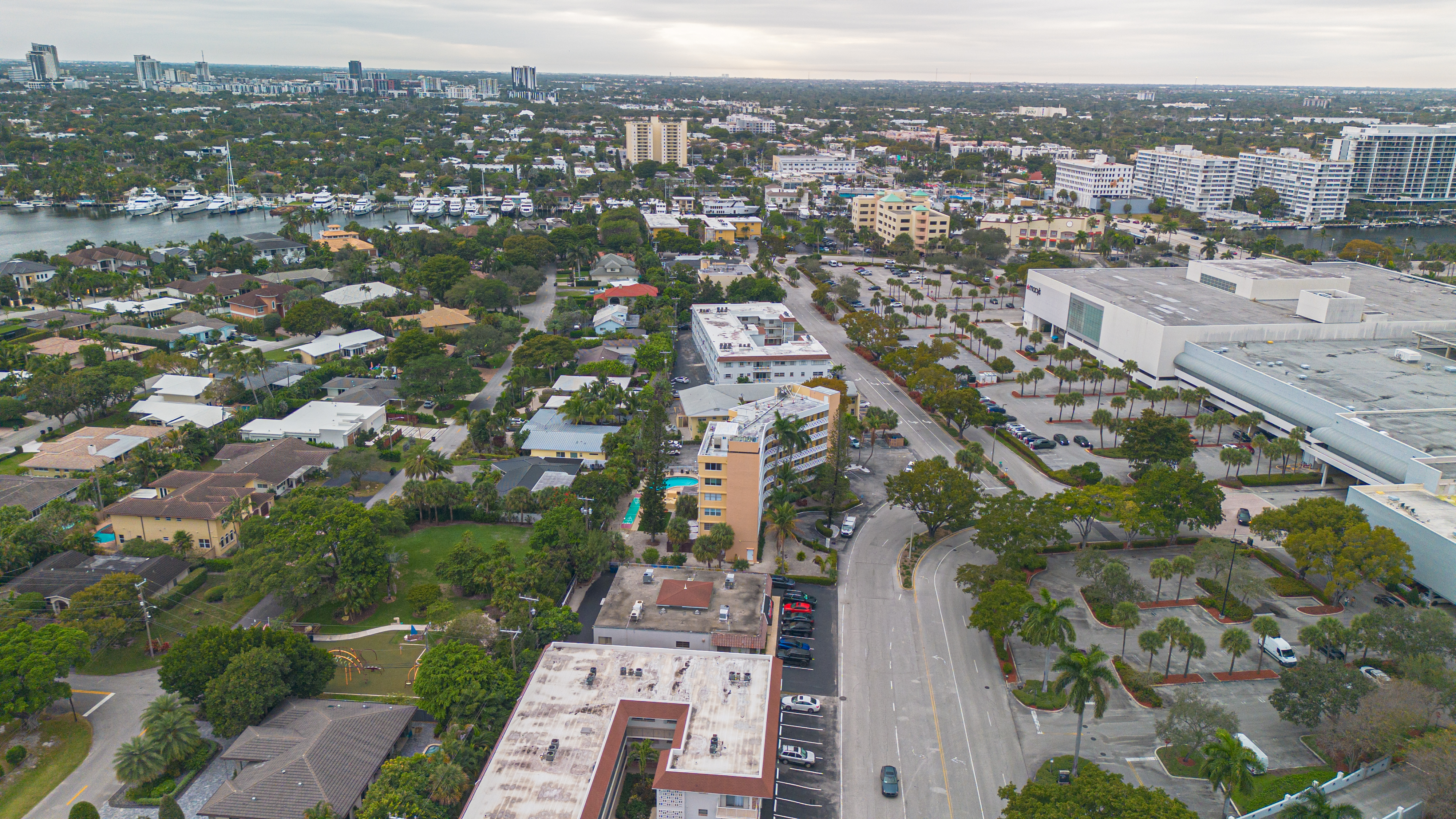 2400 NE 9th Street Fort Lauderdale FL 33304