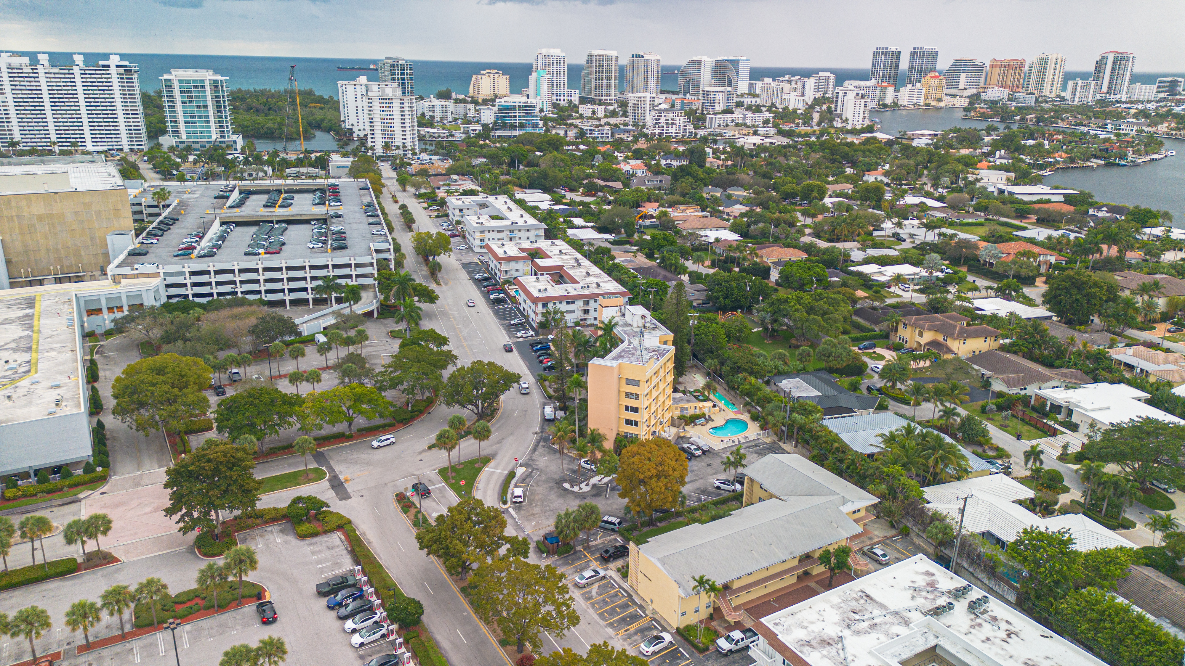 2400 NE 9th Street Fort Lauderdale FL 33304