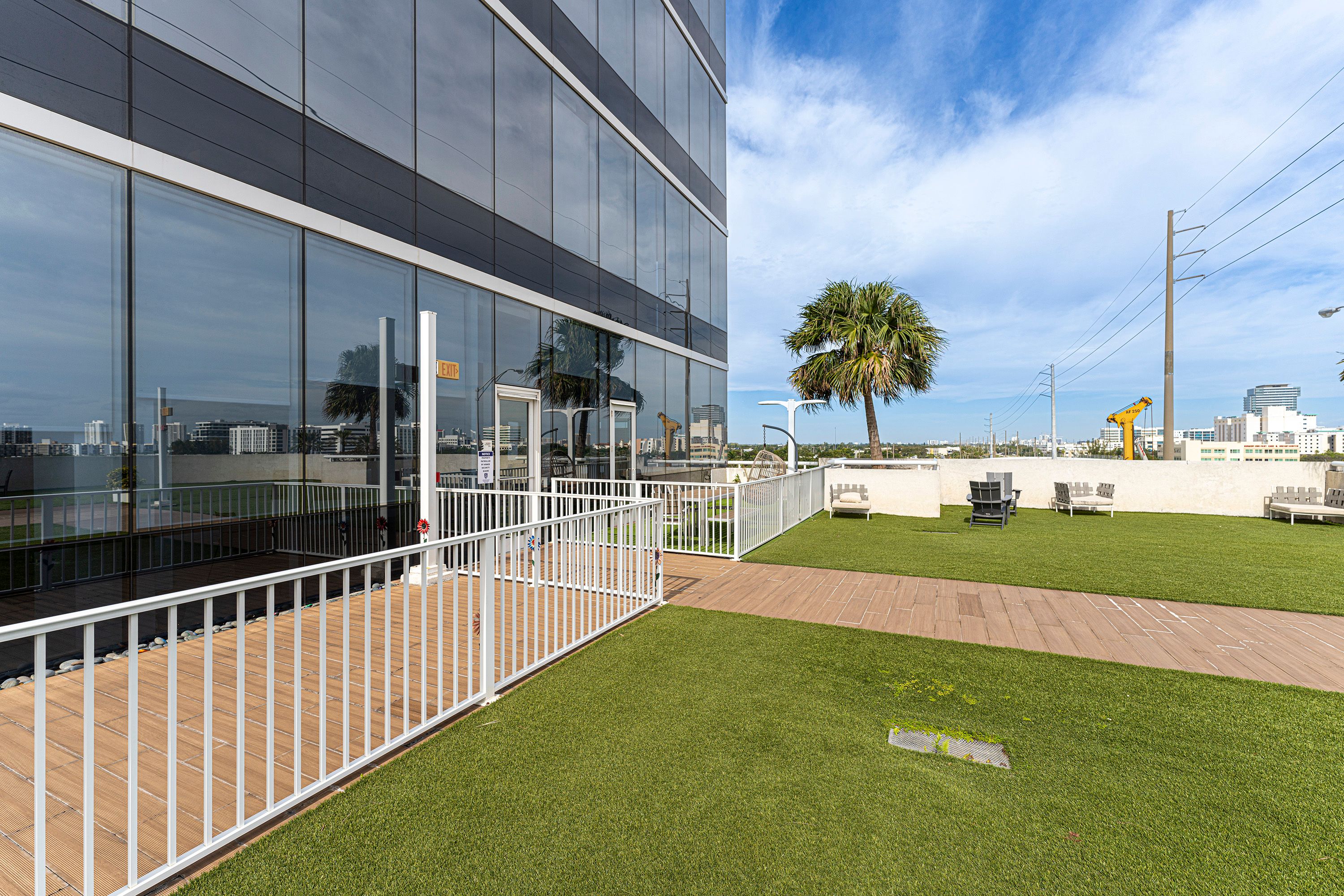 20200 W Dixie Highway Miami FL 33180