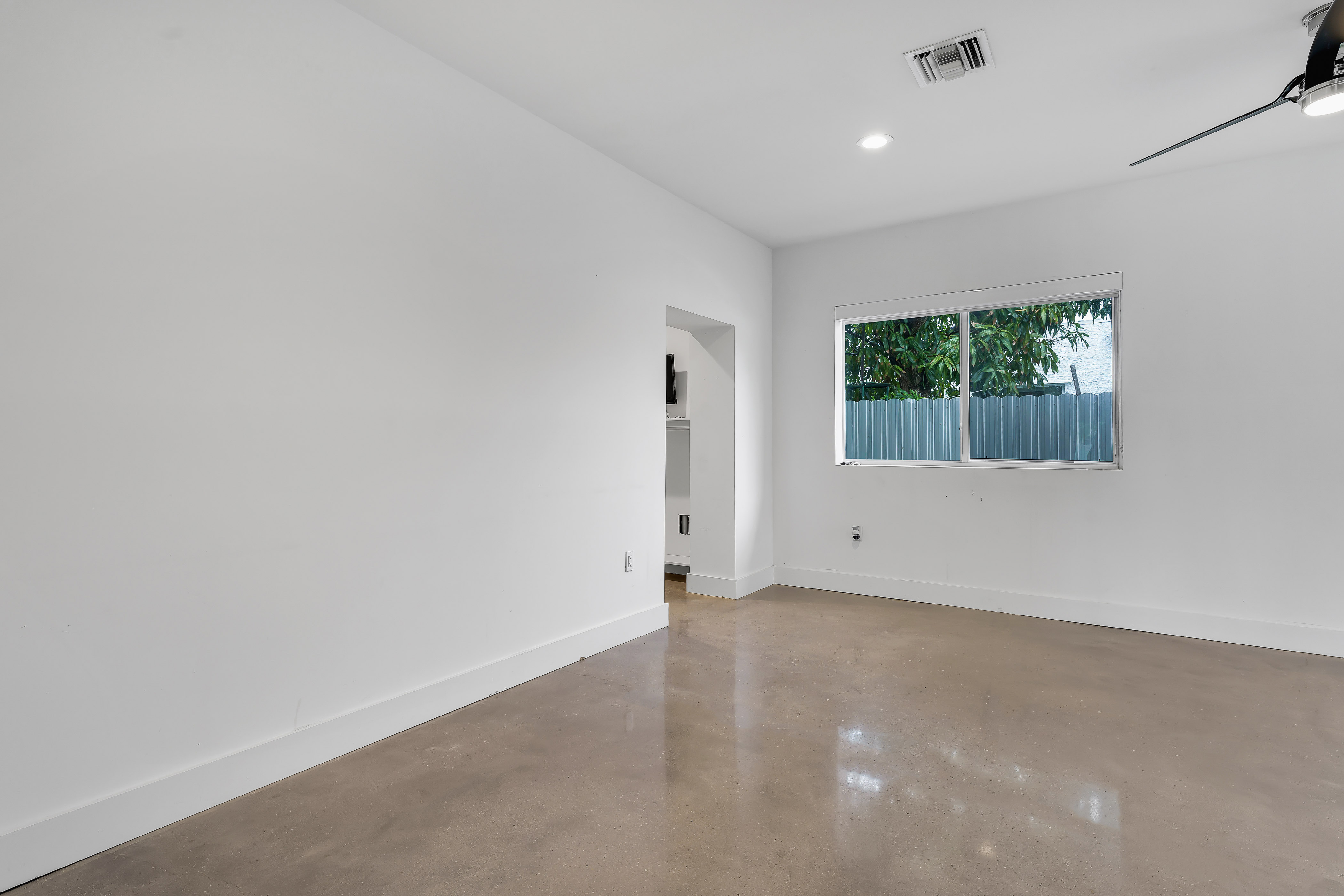 2247 NW 2nd Street Miami FL 33125