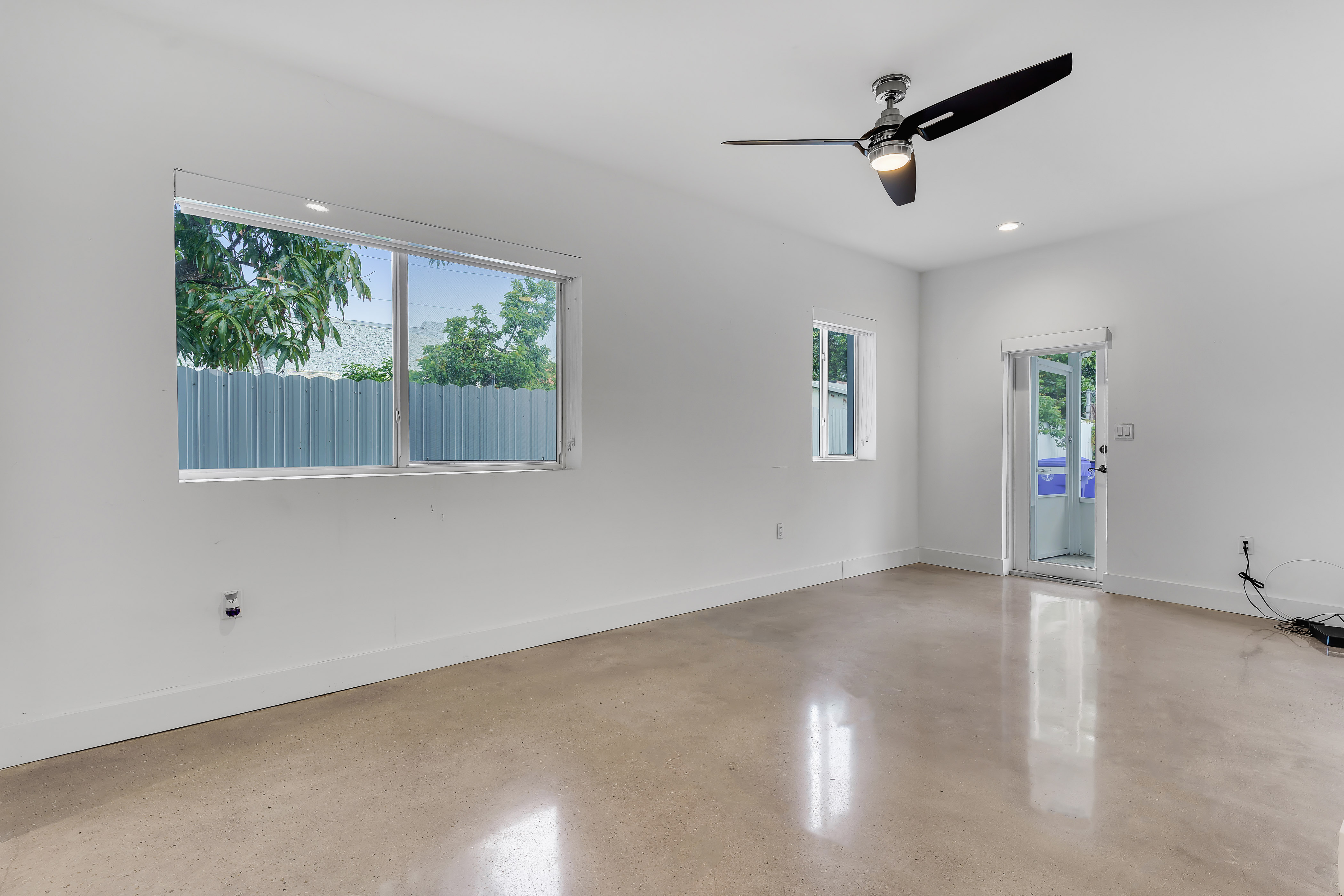 2247 NW 2nd Street Miami FL 33125