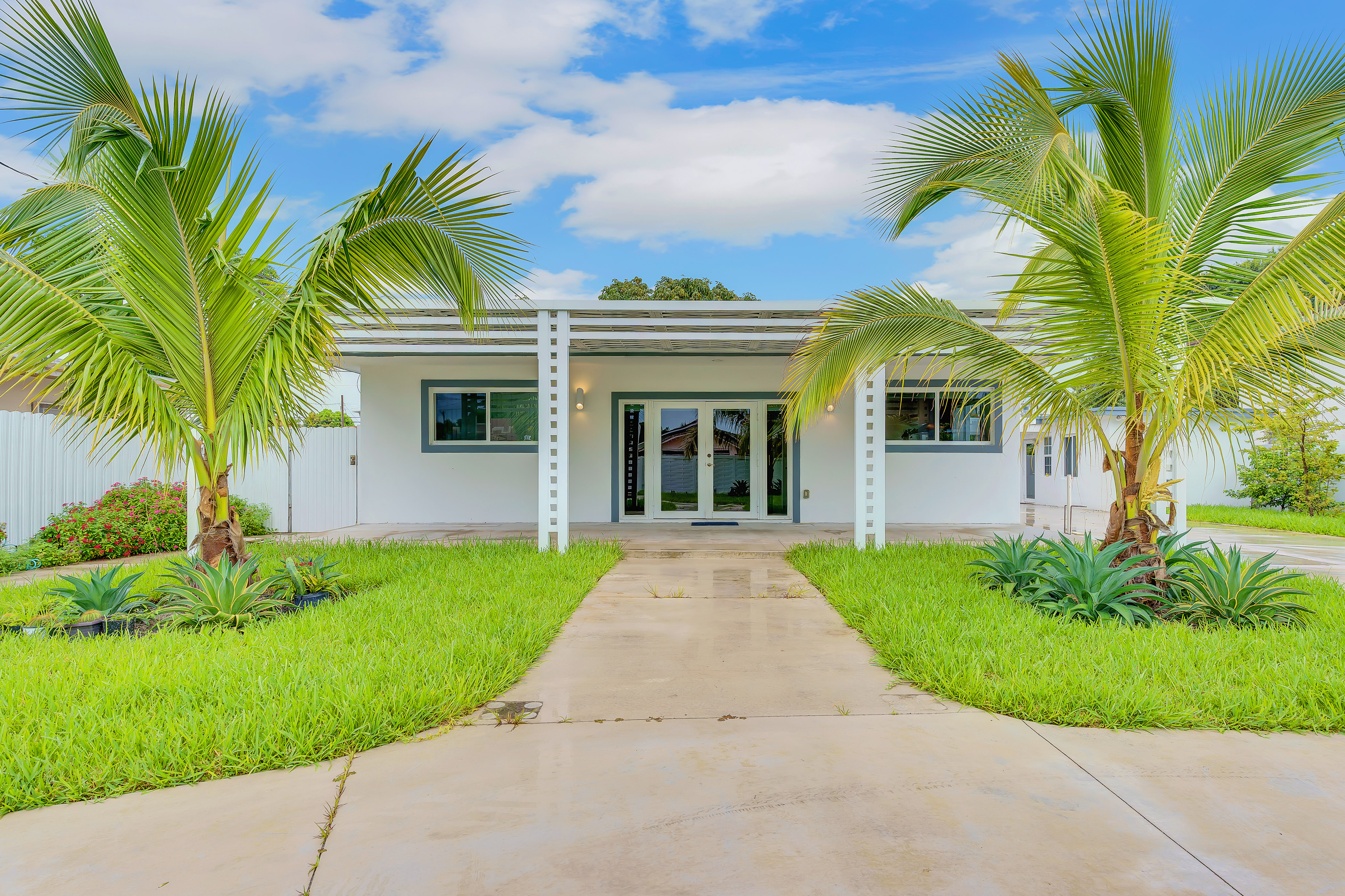 2247 NW 2nd Street Miami FL 33125