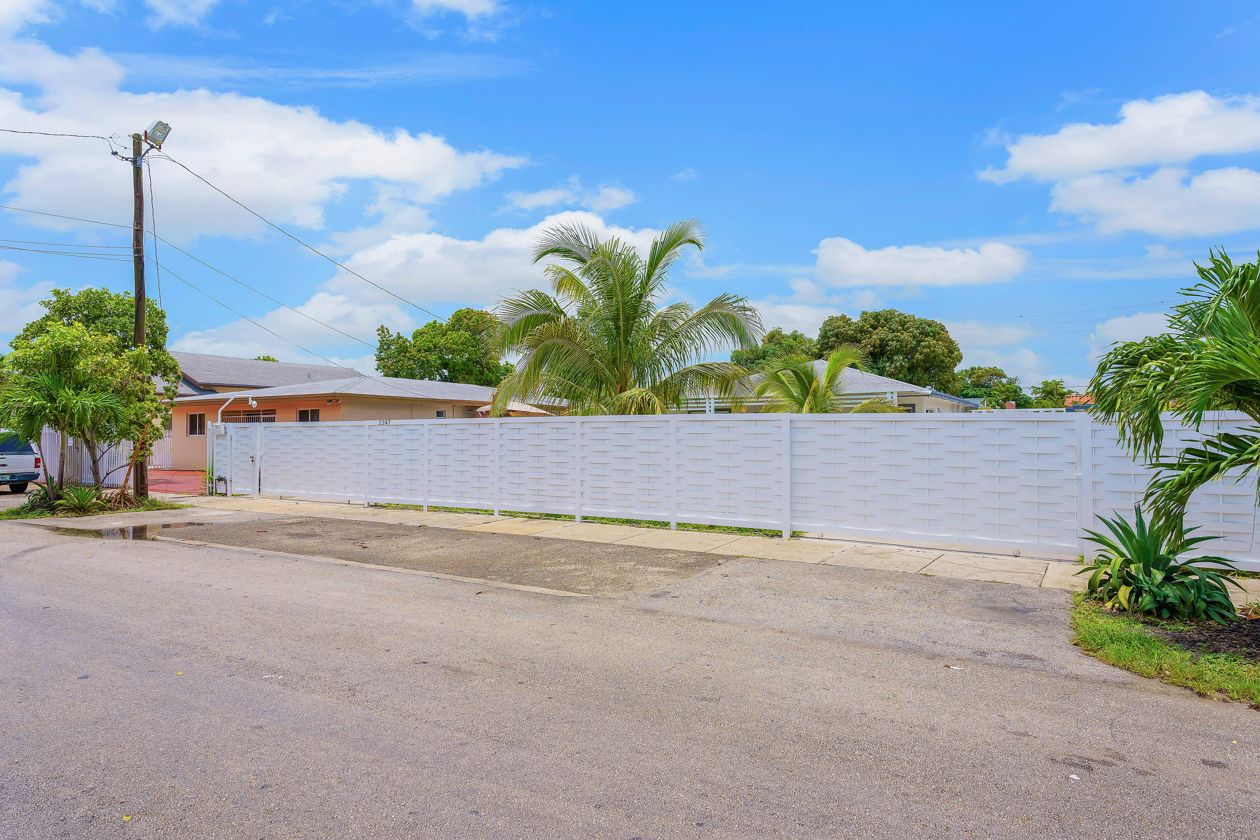 2247 NW 2nd Street Miami FL 33125