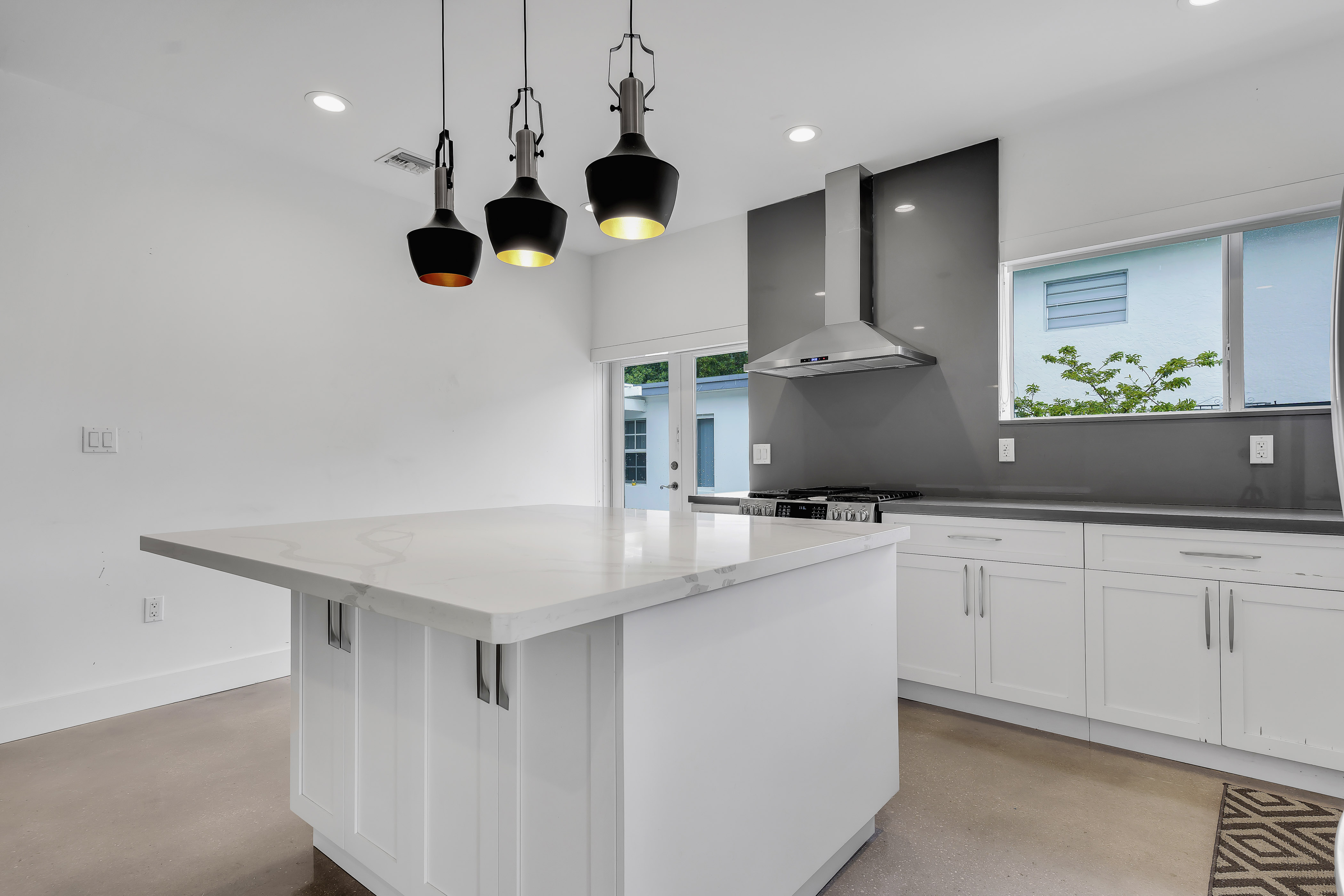 2247 NW 2nd Street Miami FL 33125
