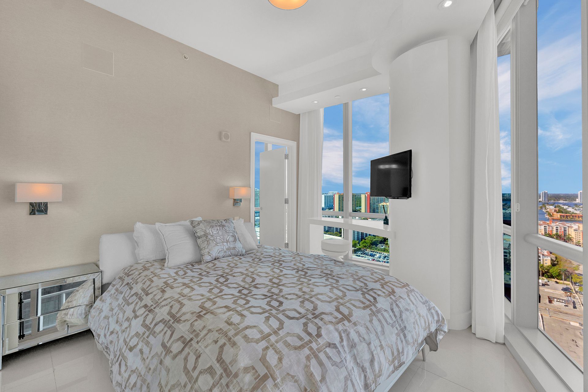 17121 Collins Avenue Sunny Isles Beach FL 33160