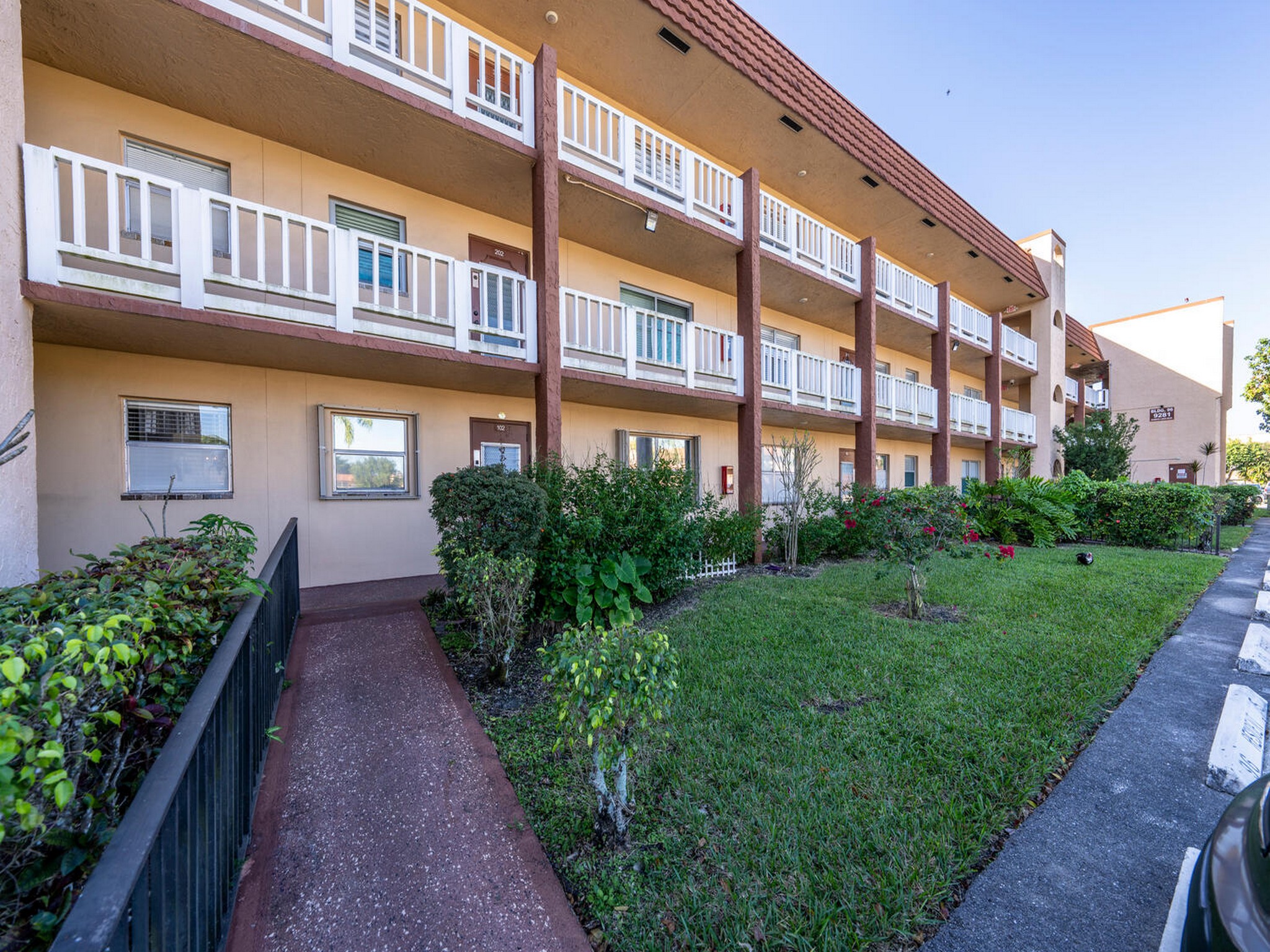 9281 Sunrise Lakes Boulevard Sunrise FL 33322