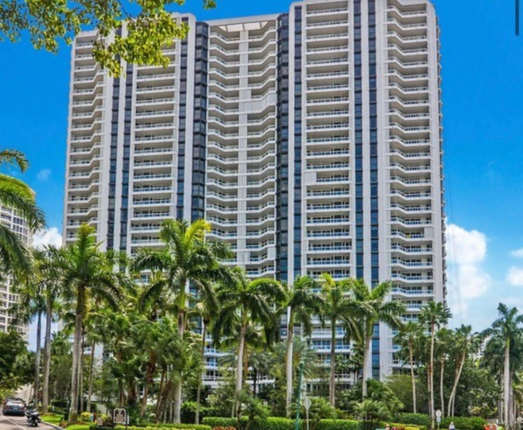 21205 Yacht Club Drive Aventura FL 33180