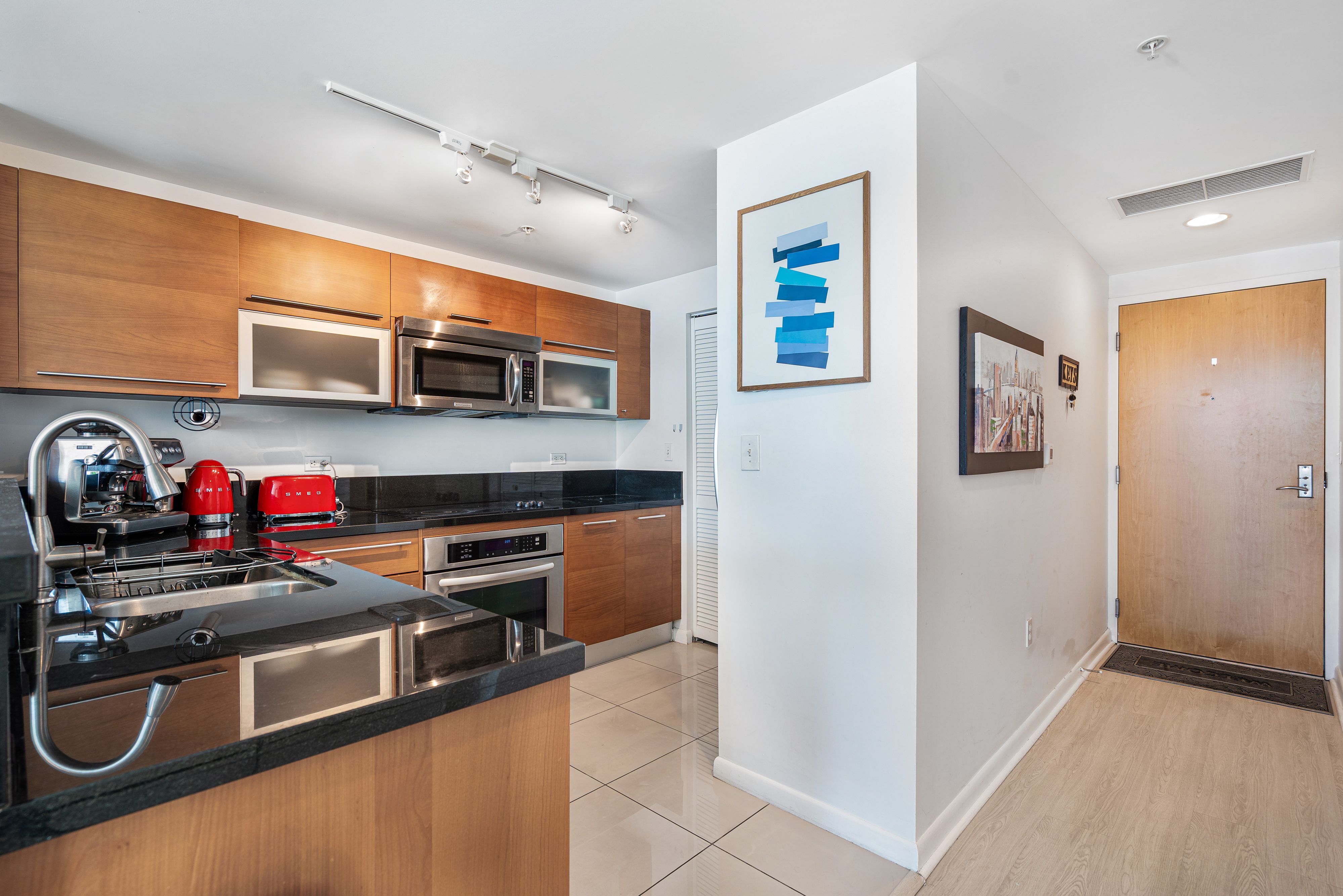 253 NE 2nd Street Miami FL 33132
