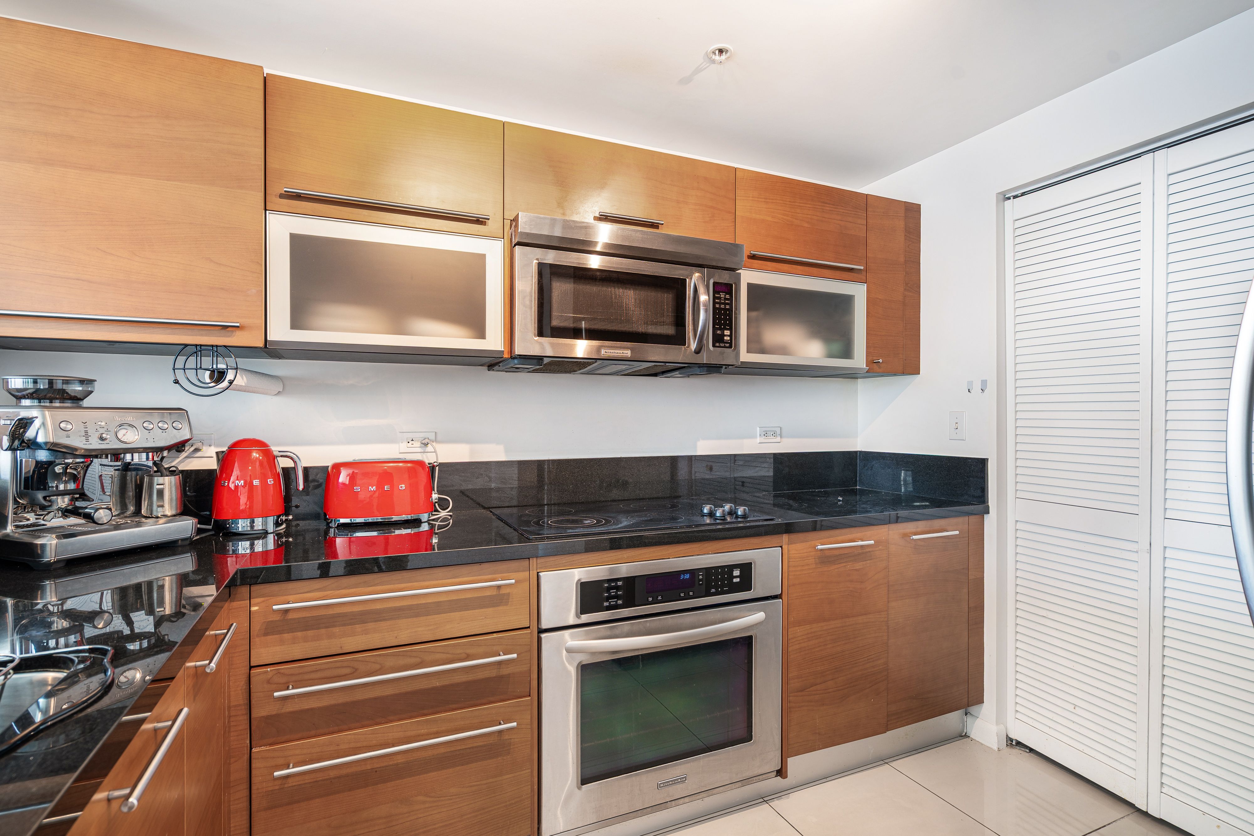 253 NE 2nd Street Miami FL 33132