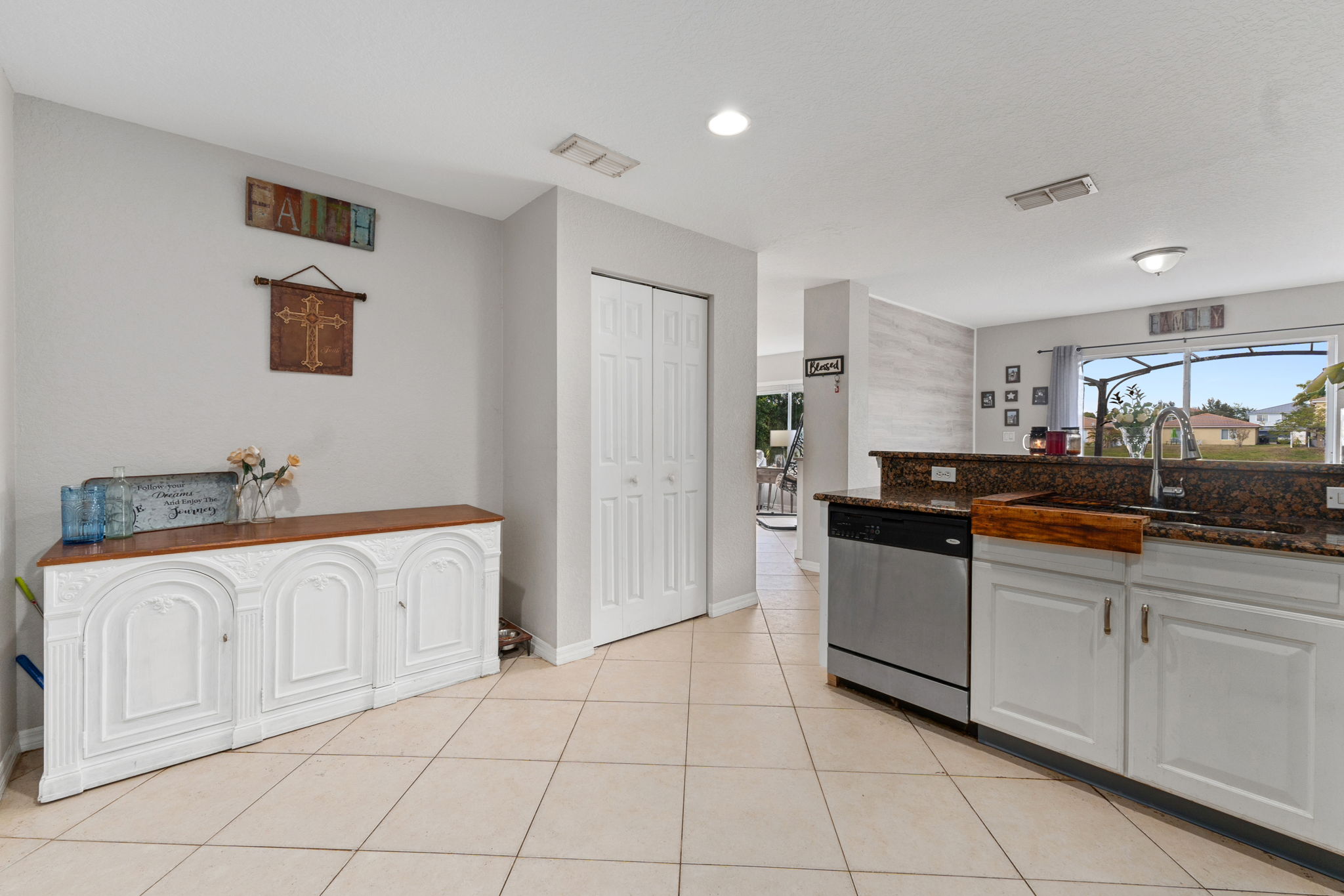 1939 SW Jamesport Drive Port St Lucie FL 34953