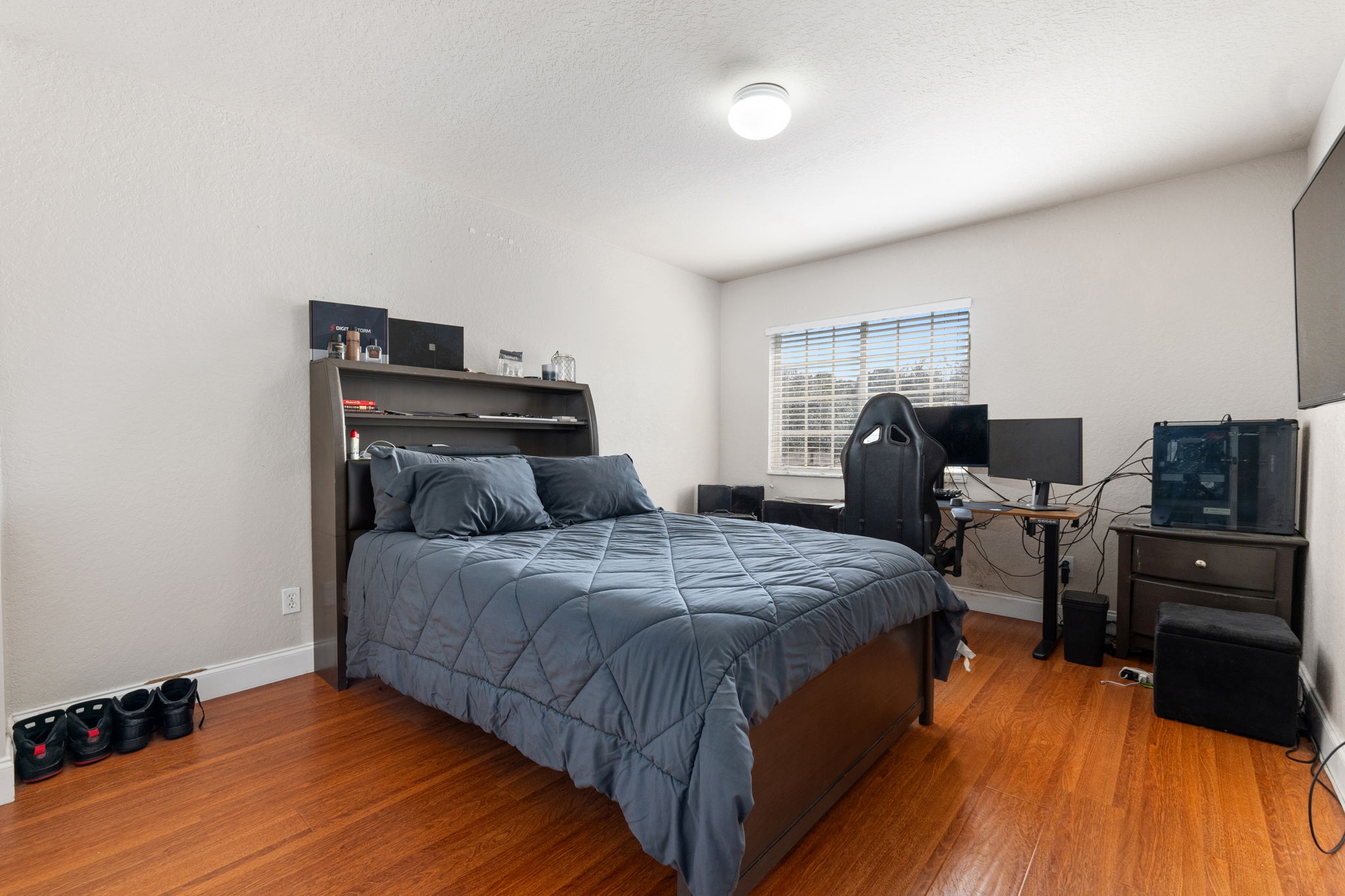 1939 SW Jamesport Drive Port St Lucie FL 34953