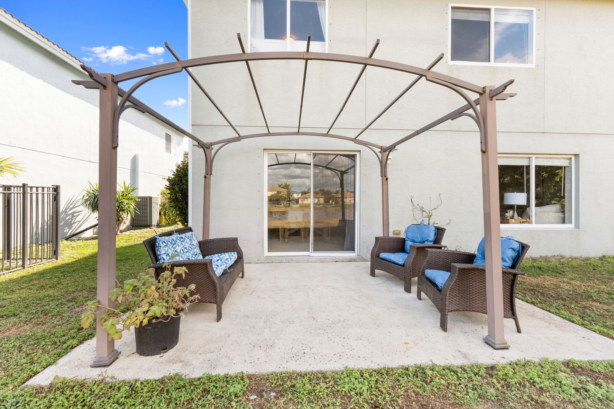 1939 SW Jamesport Drive Port St Lucie FL 34953