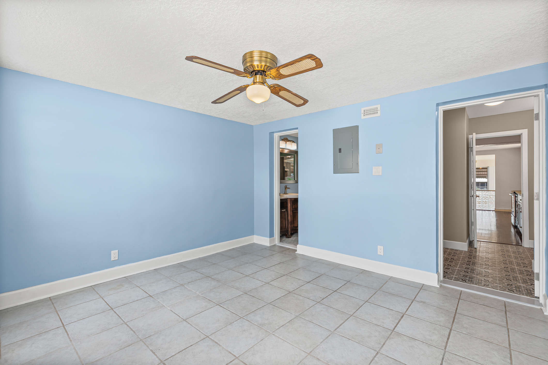 517 Revilo Boulevard Daytona Beach FL 32118