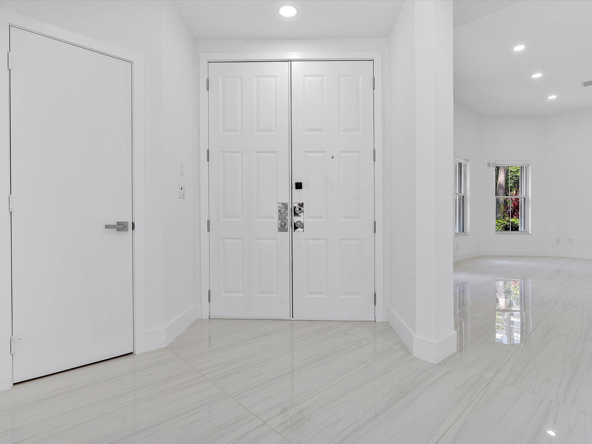 21301 NE 38th Avenue Aventura FL 33180