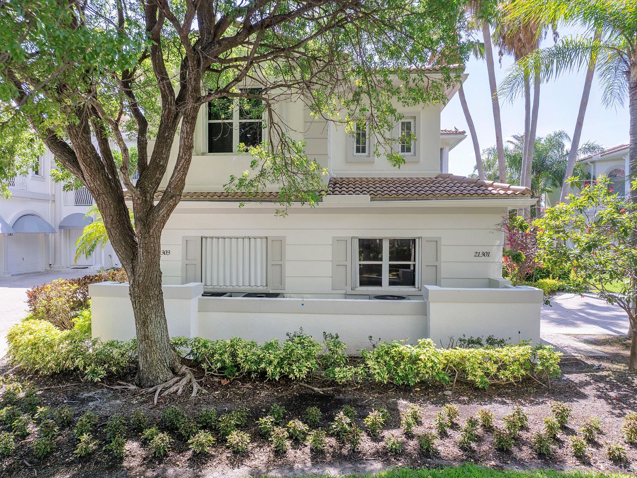 21301 NE 38th Avenue Aventura FL 33180