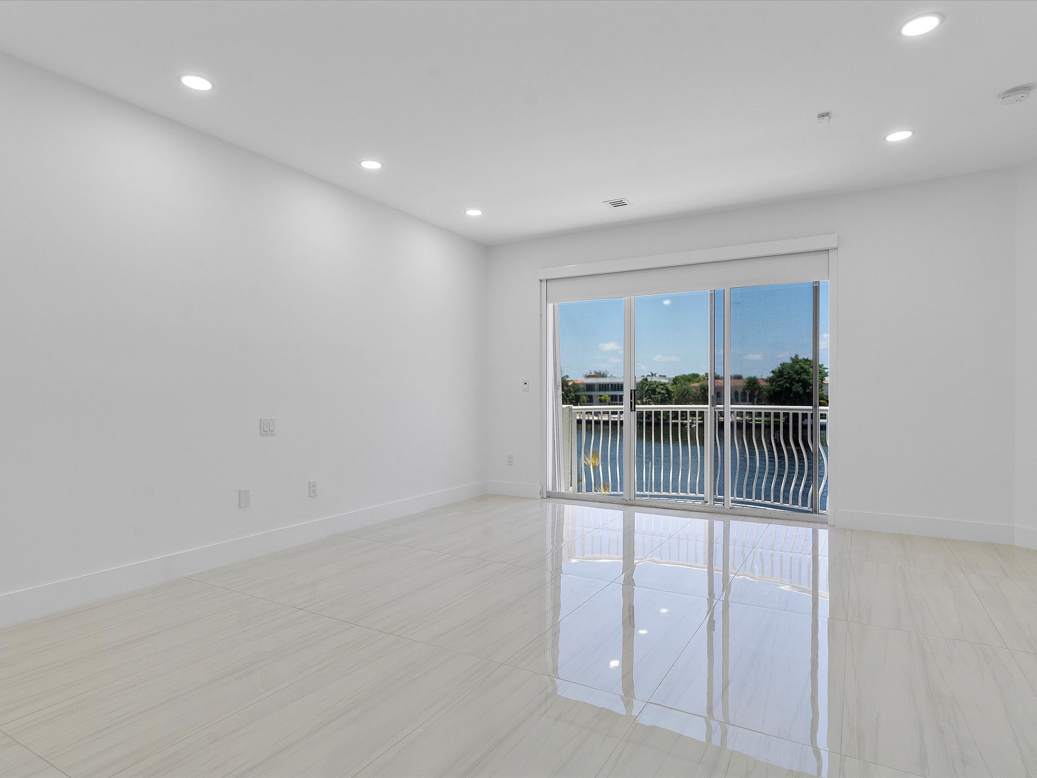 21301 NE 38th Avenue Aventura FL 33180