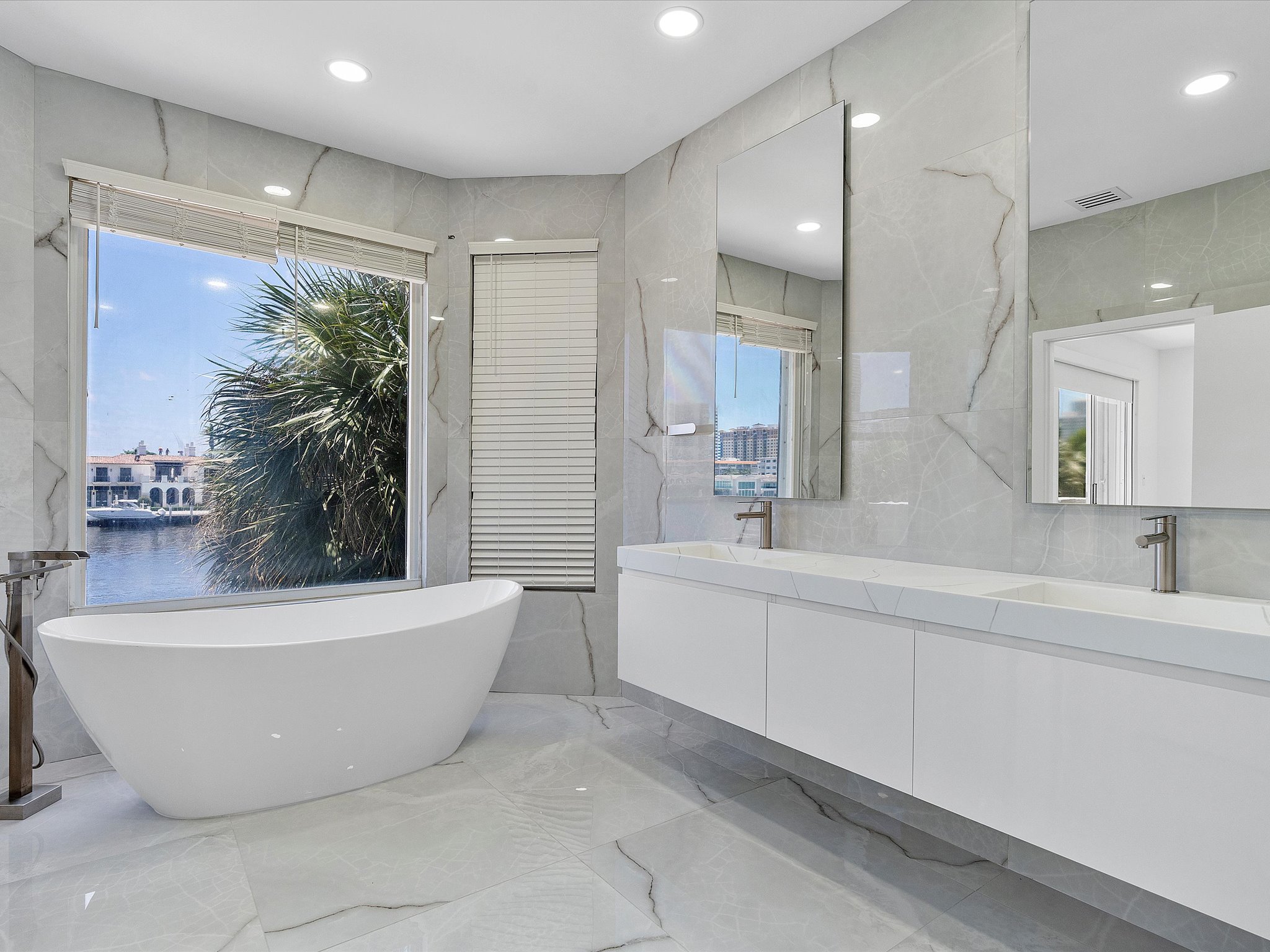 21301 NE 38th Avenue Aventura FL 33180