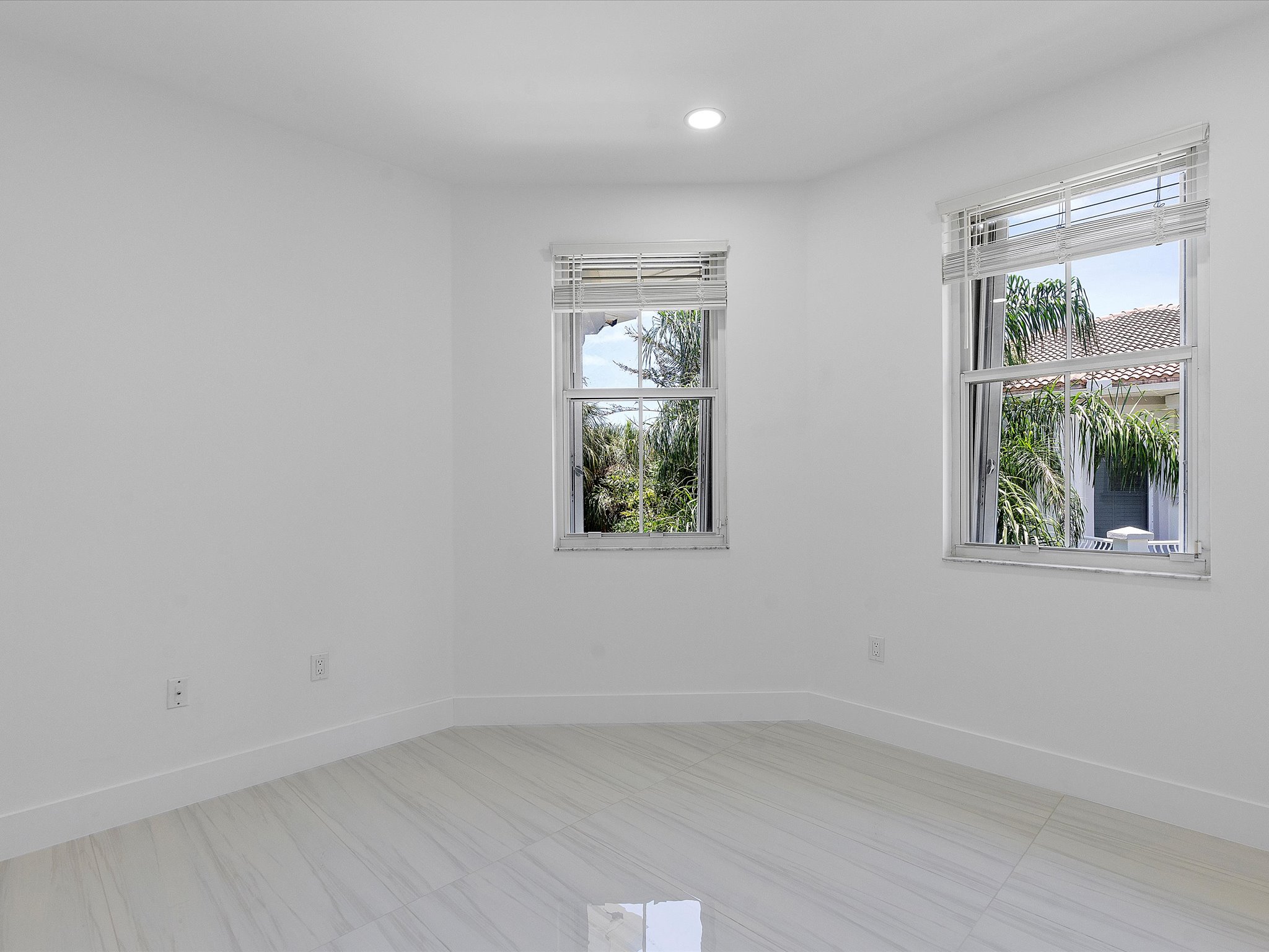 21301 NE 38th Avenue Aventura FL 33180
