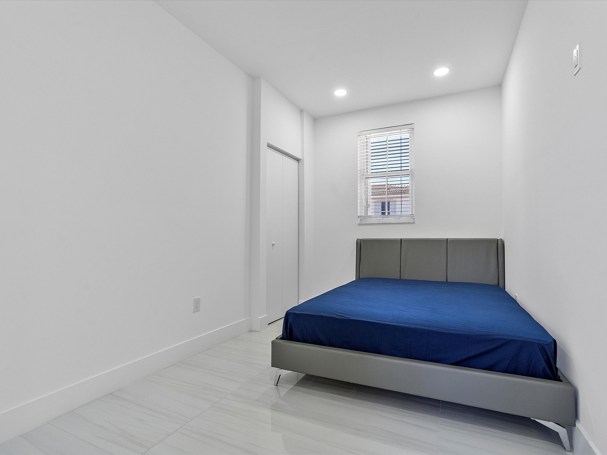 21301 NE 38th Avenue Aventura FL 33180