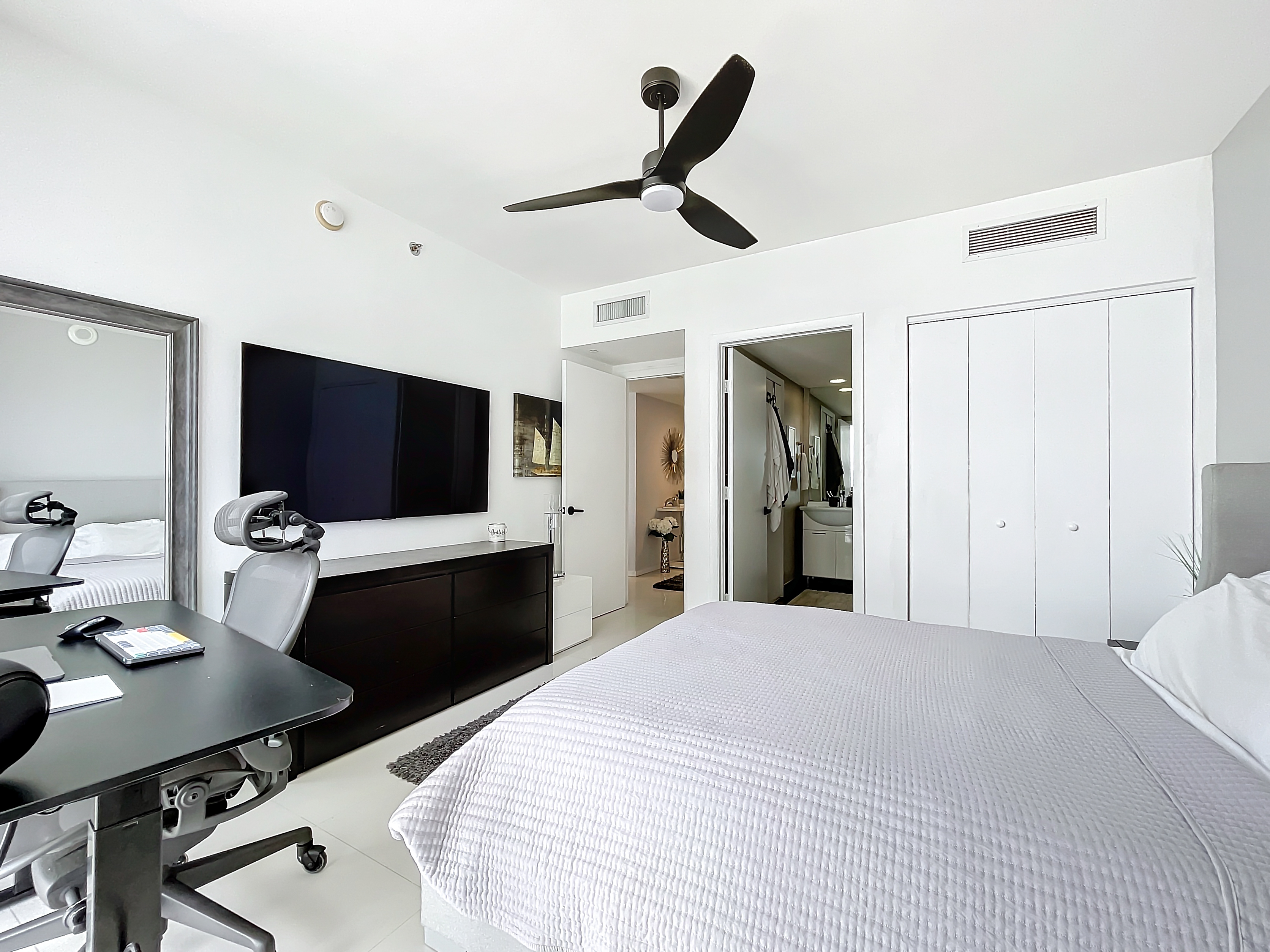 475 Brickell Avenue Miami FL 33131