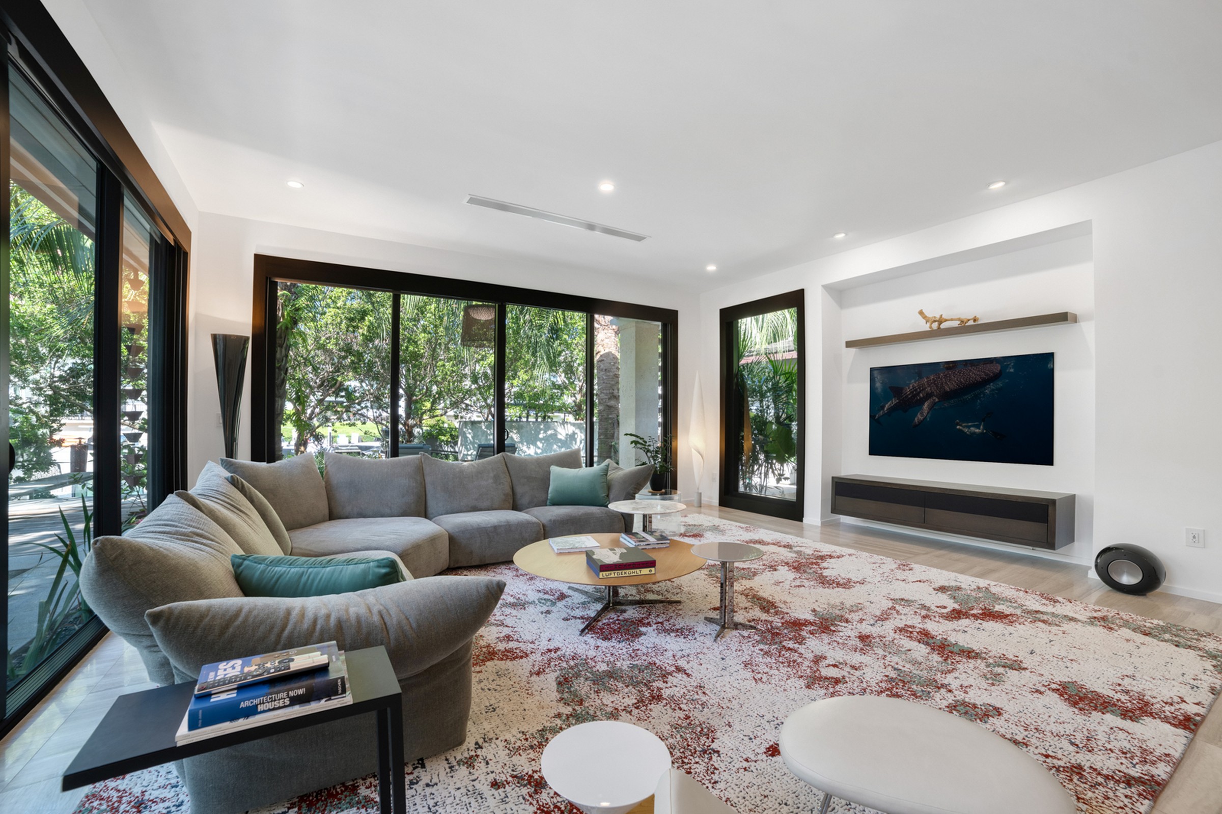 6840 Sunrise Place Coral Gables FL 33133