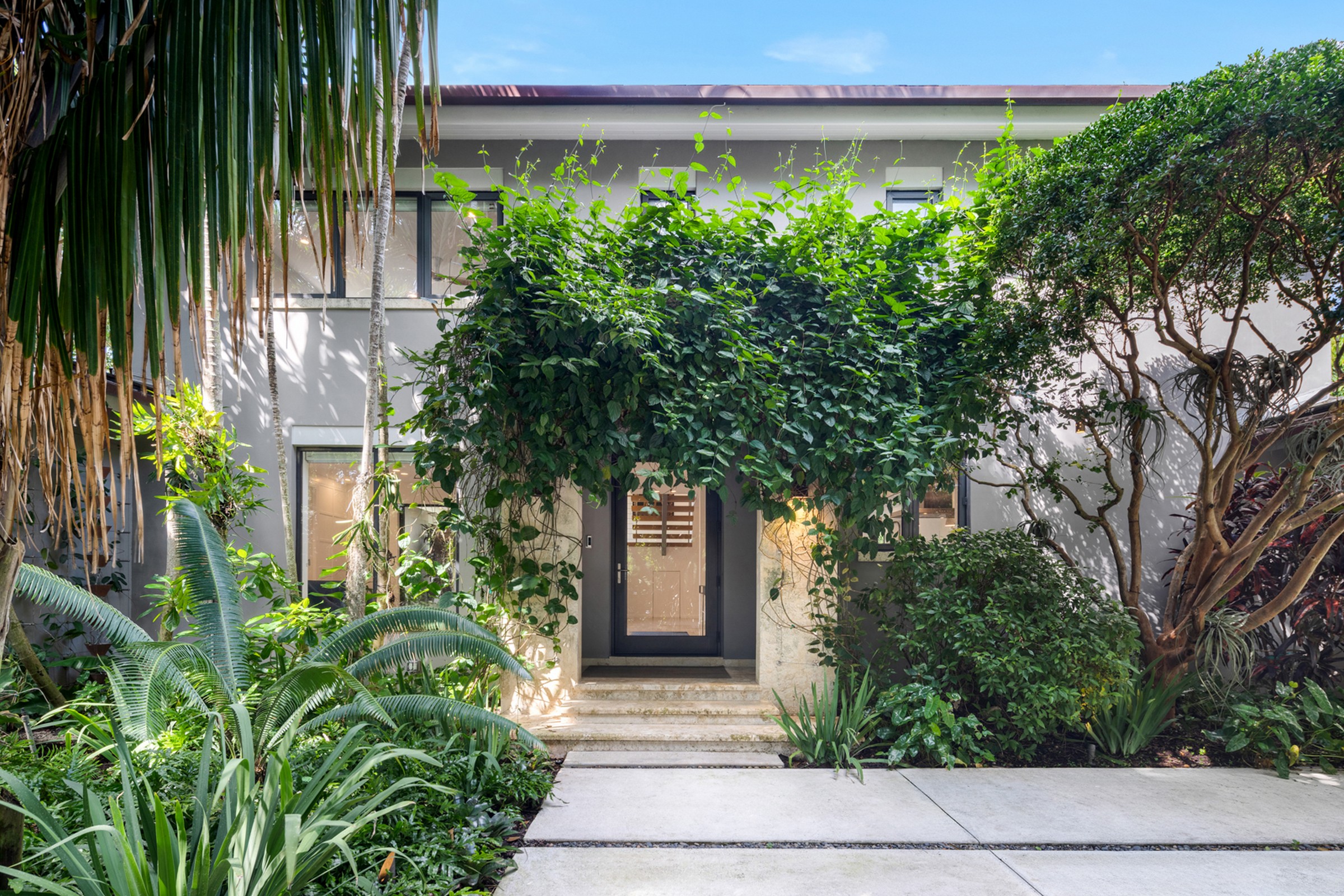6840 Sunrise Place Coral Gables FL 33133
