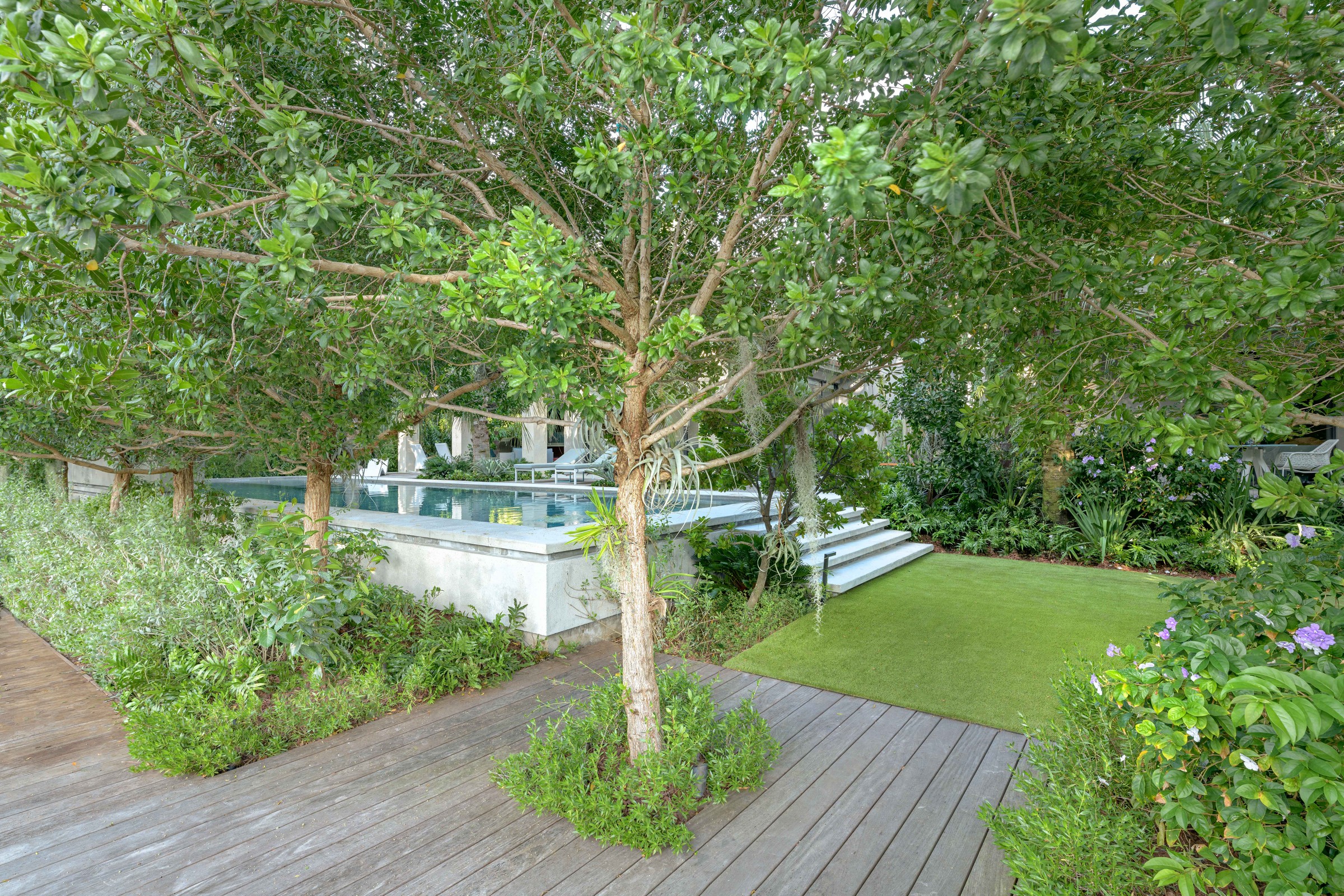 6840 Sunrise Place Coral Gables FL 33133