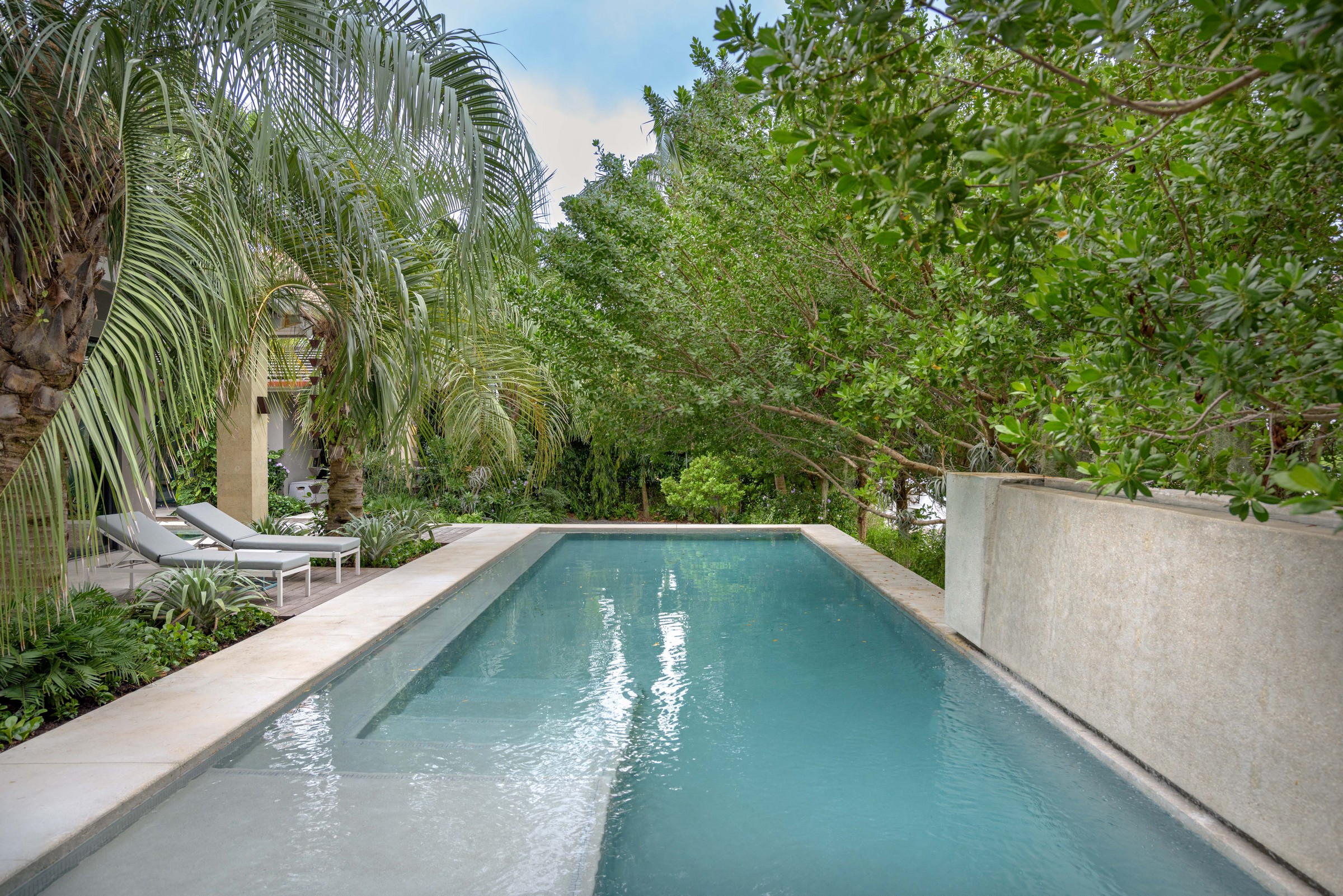 6840 Sunrise Place Coral Gables FL 33133