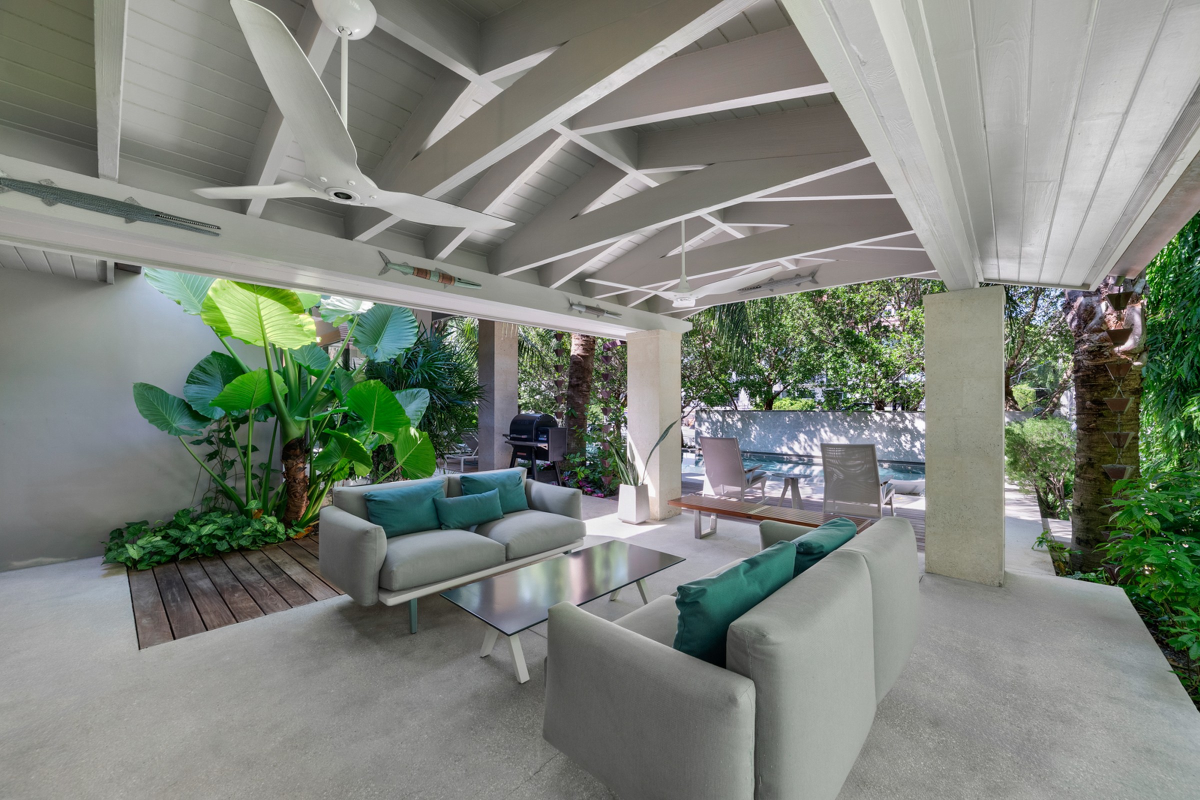 6840 Sunrise Place Coral Gables FL 33133