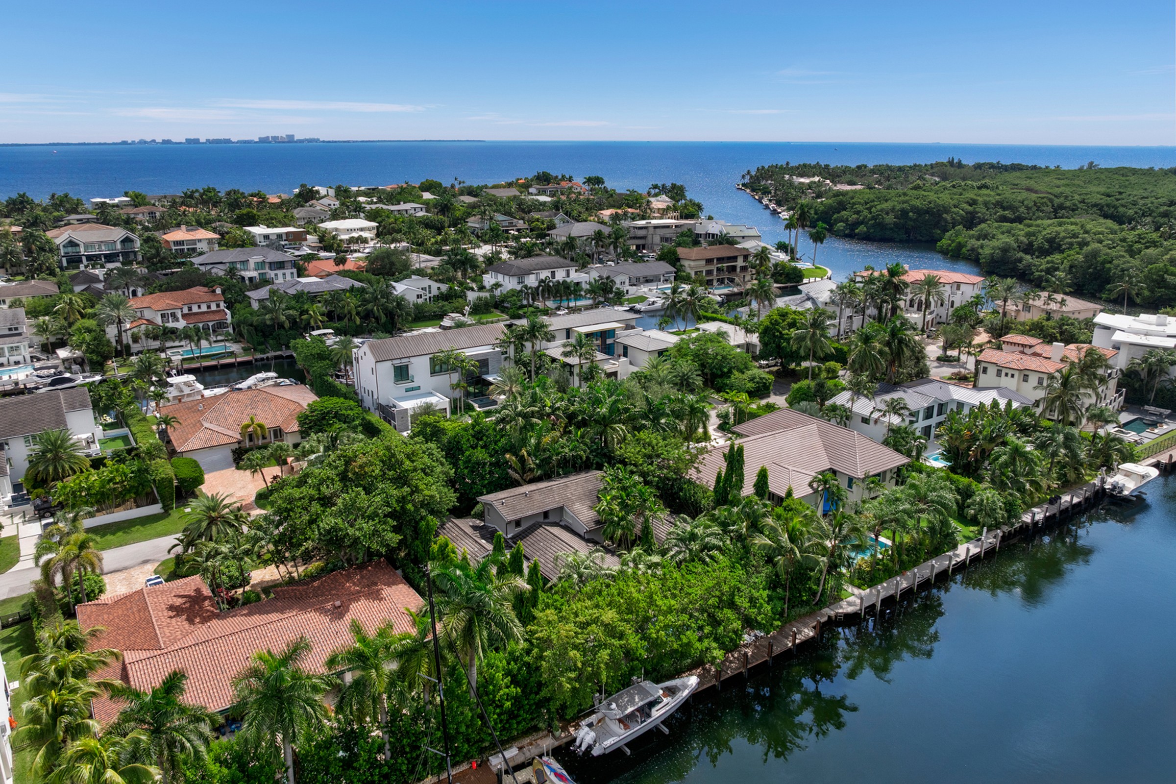 6840 Sunrise Place Coral Gables FL 33133