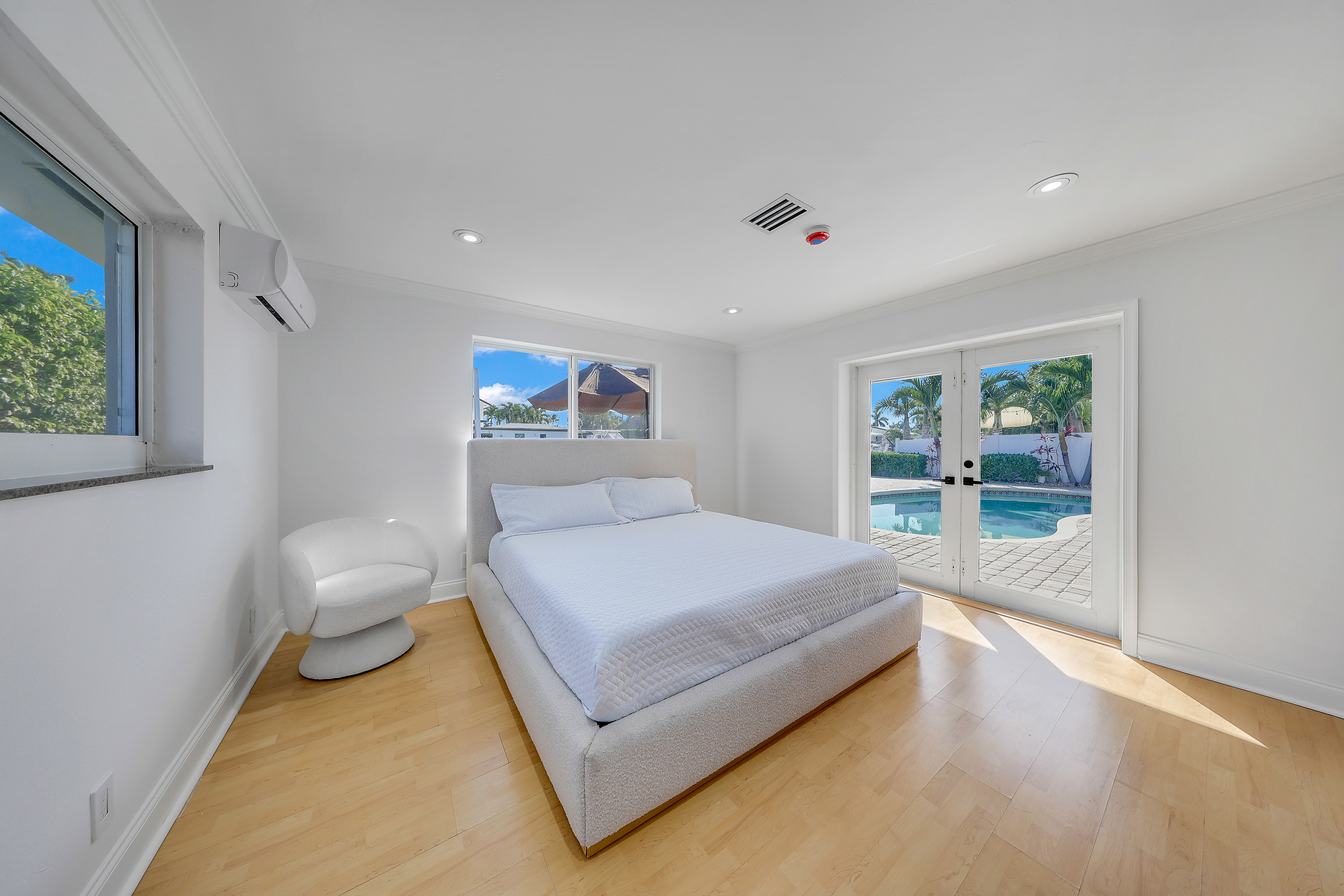 800 SE 3rd Terrace Pompano Beach FL 33060