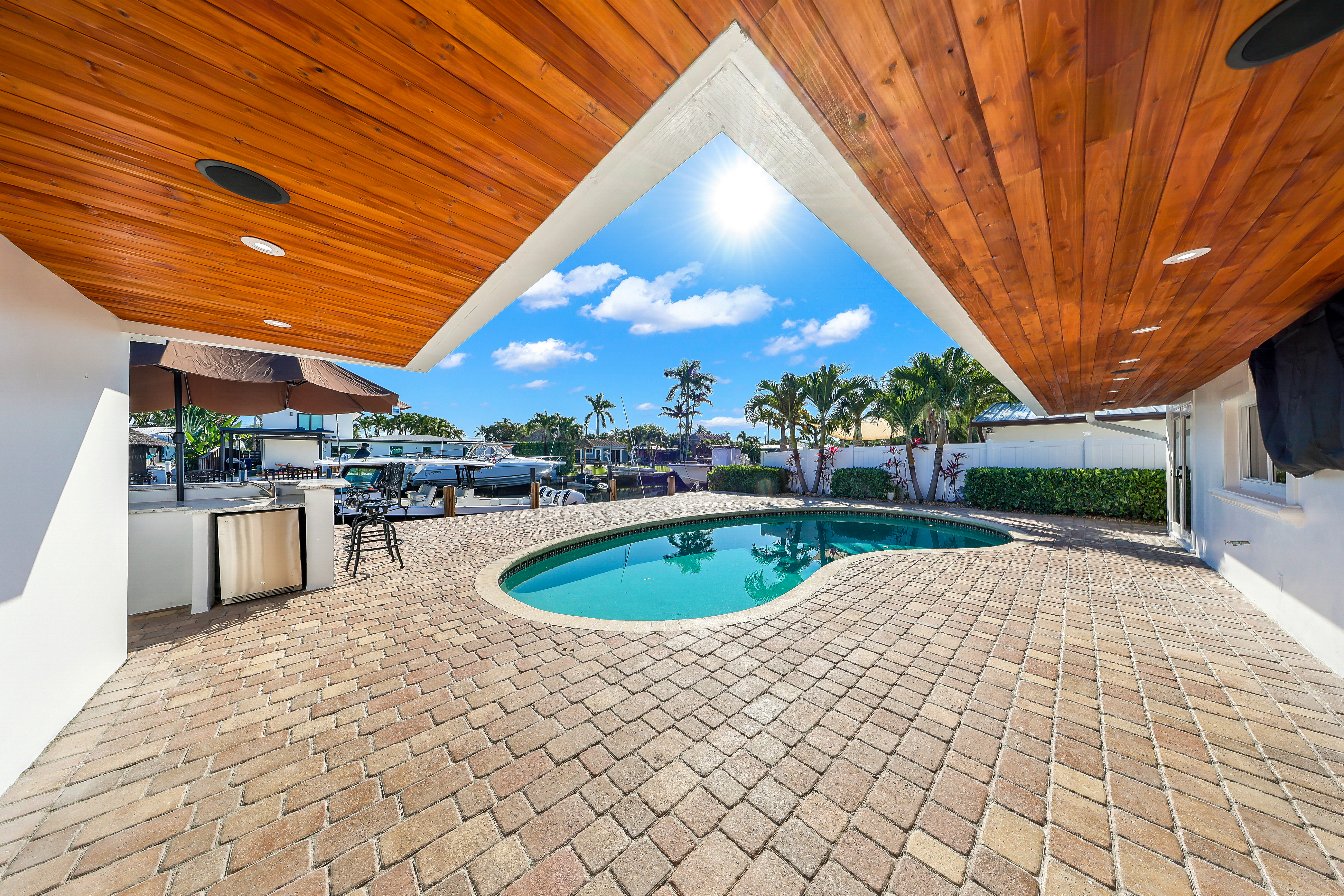 800 SE 3rd Terrace Pompano Beach FL 33060
