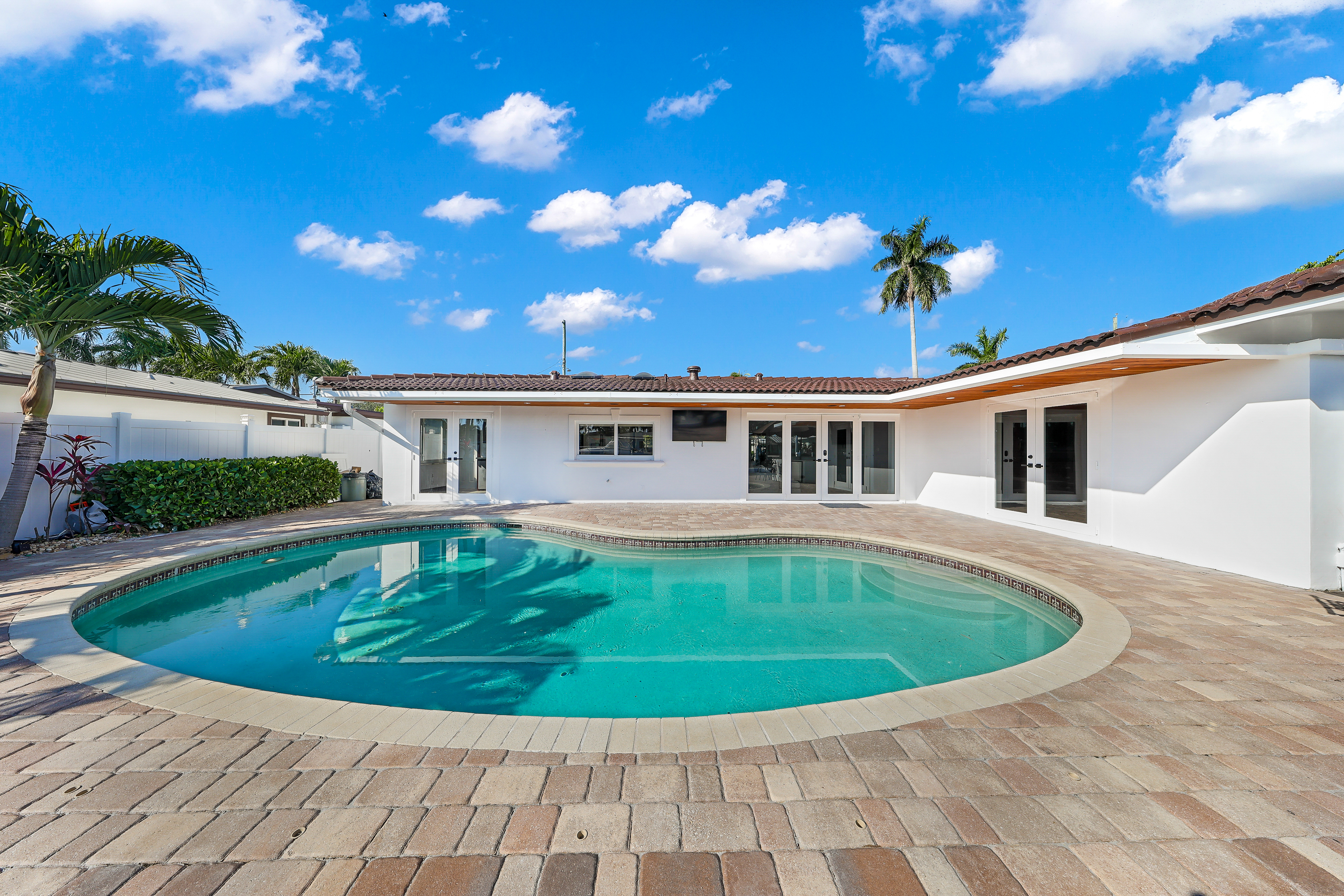 800 SE 3rd Terrace Pompano Beach FL 33060