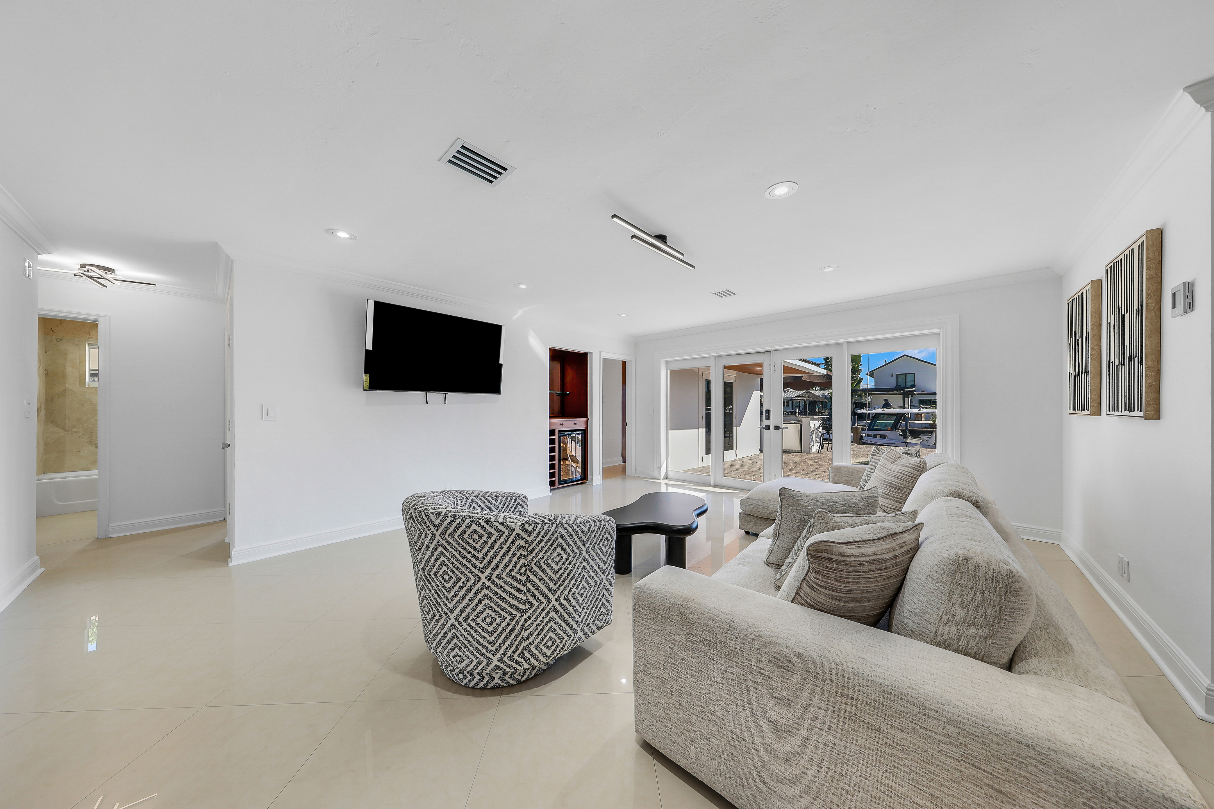 800 SE 3rd Terrace Pompano Beach FL 33060