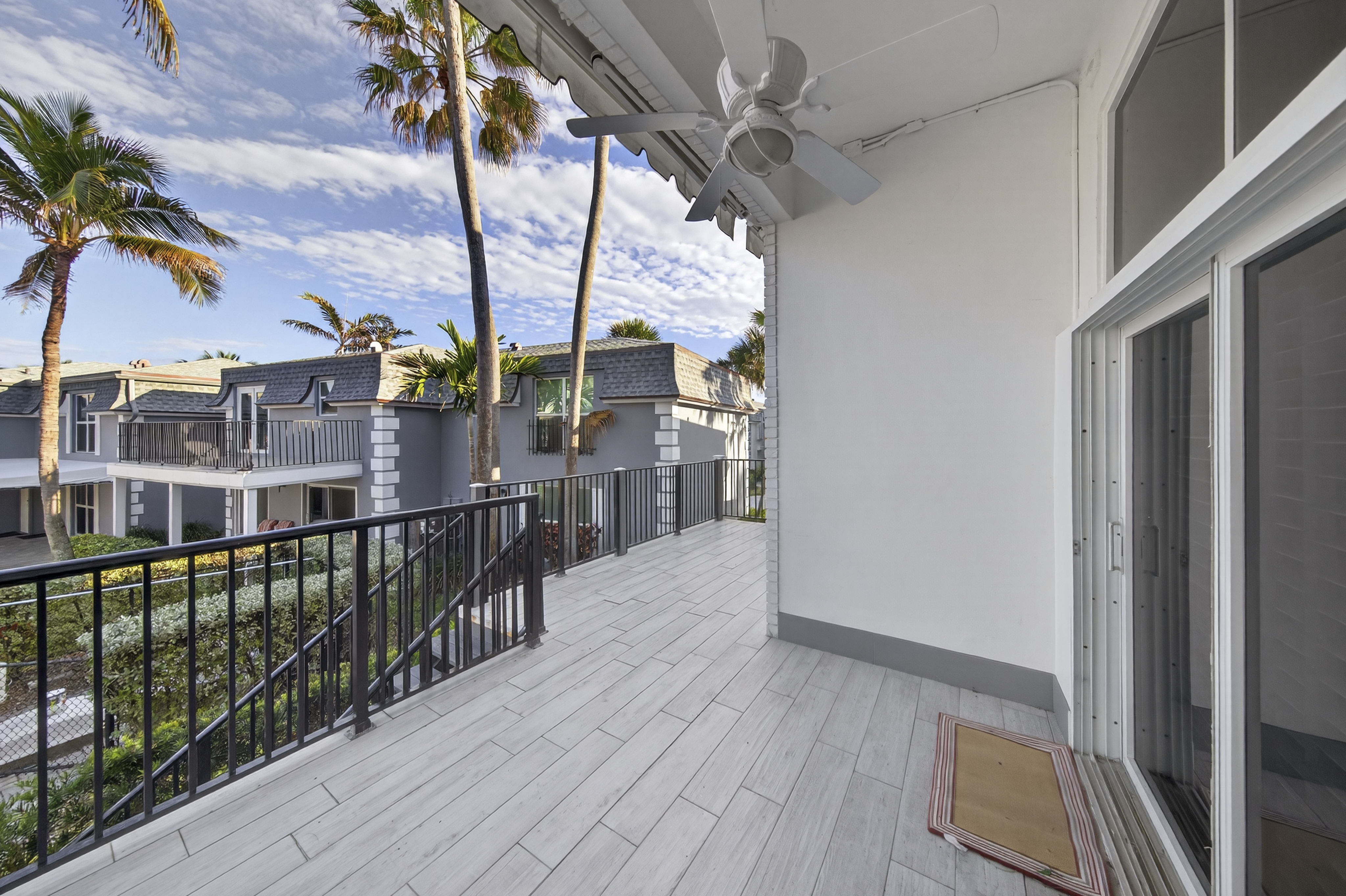 1194 Hillsboro Mile Hillsboro Beach FL 33062