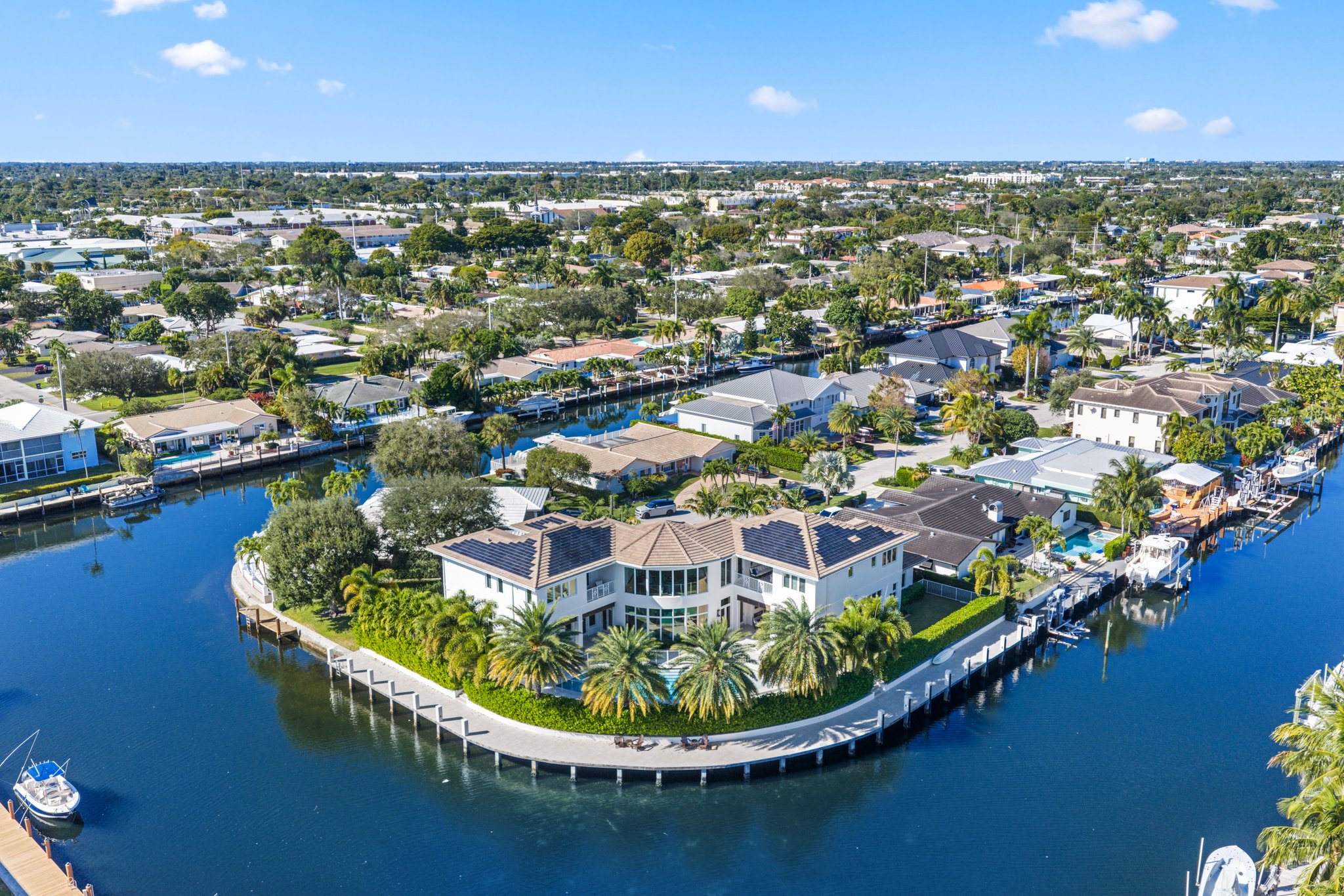 3700 NE 24th Avenue Lighthouse Point FL 33064