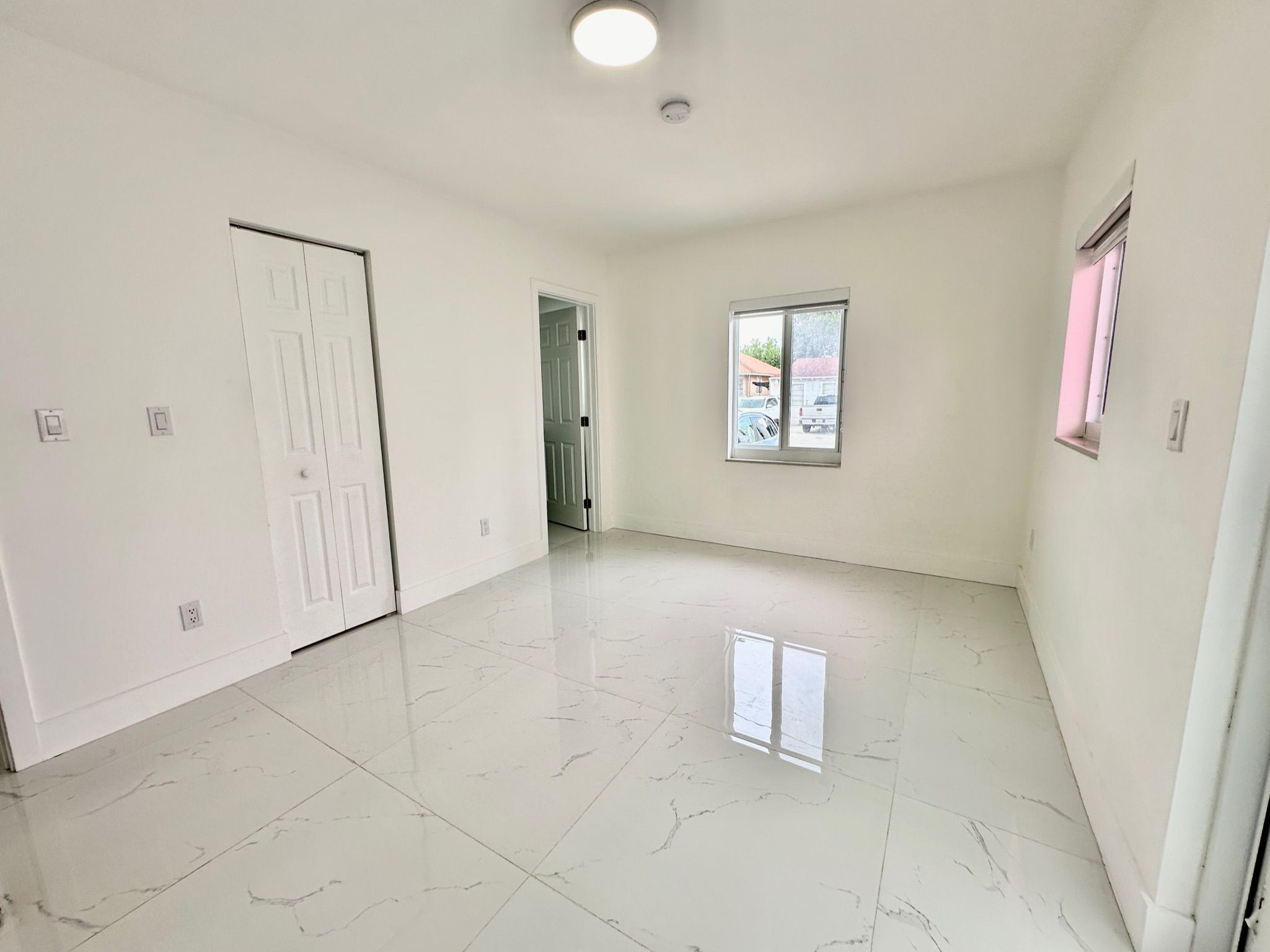 2722 SW 5th Street Miami FL 33135