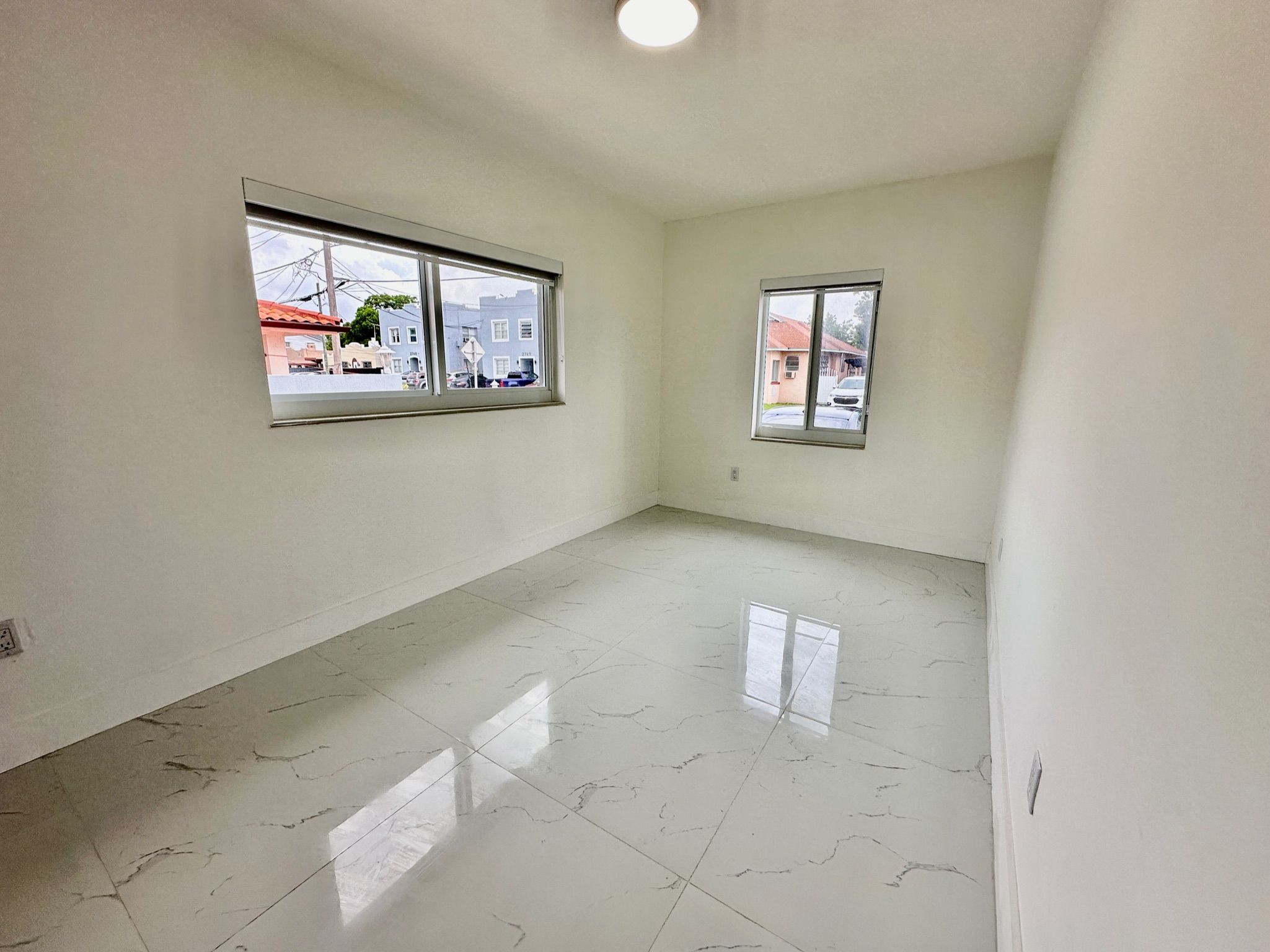 2722 SW 5th Street Miami FL 33135