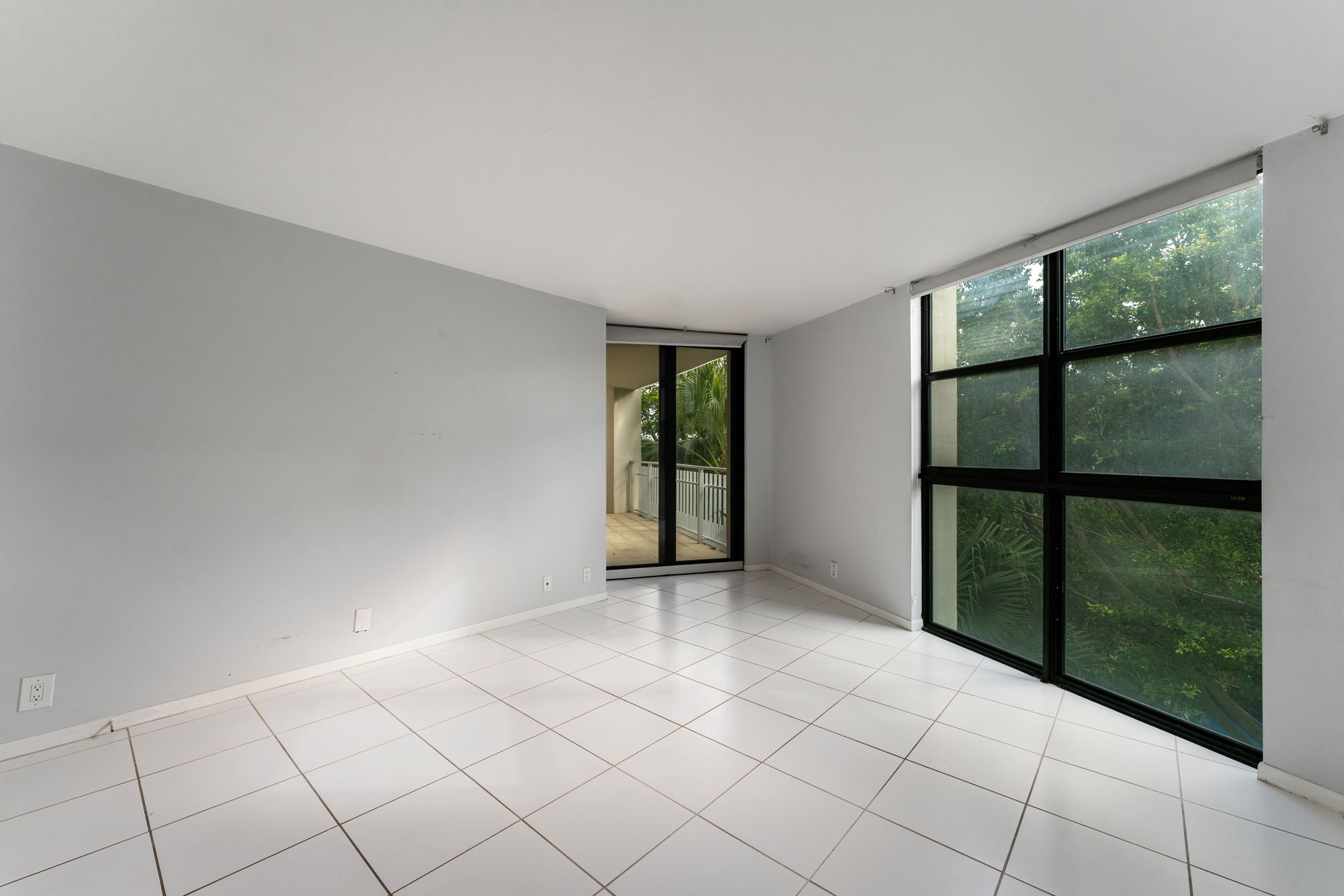 2000 Towerside Terrace Miami FL 33138