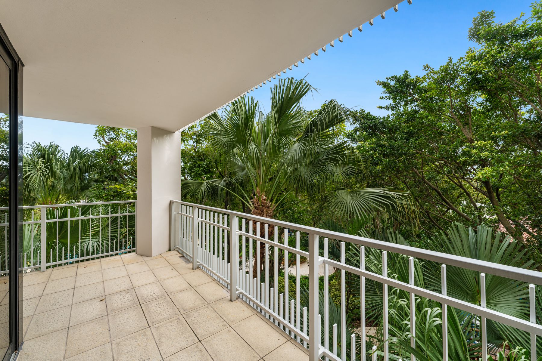 2000 Towerside Terrace Miami FL 33138