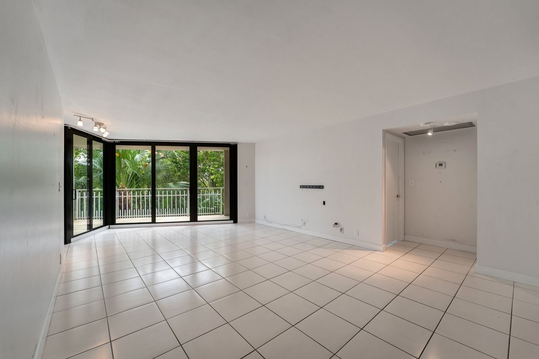 2000 Towerside Terrace Miami FL 33138