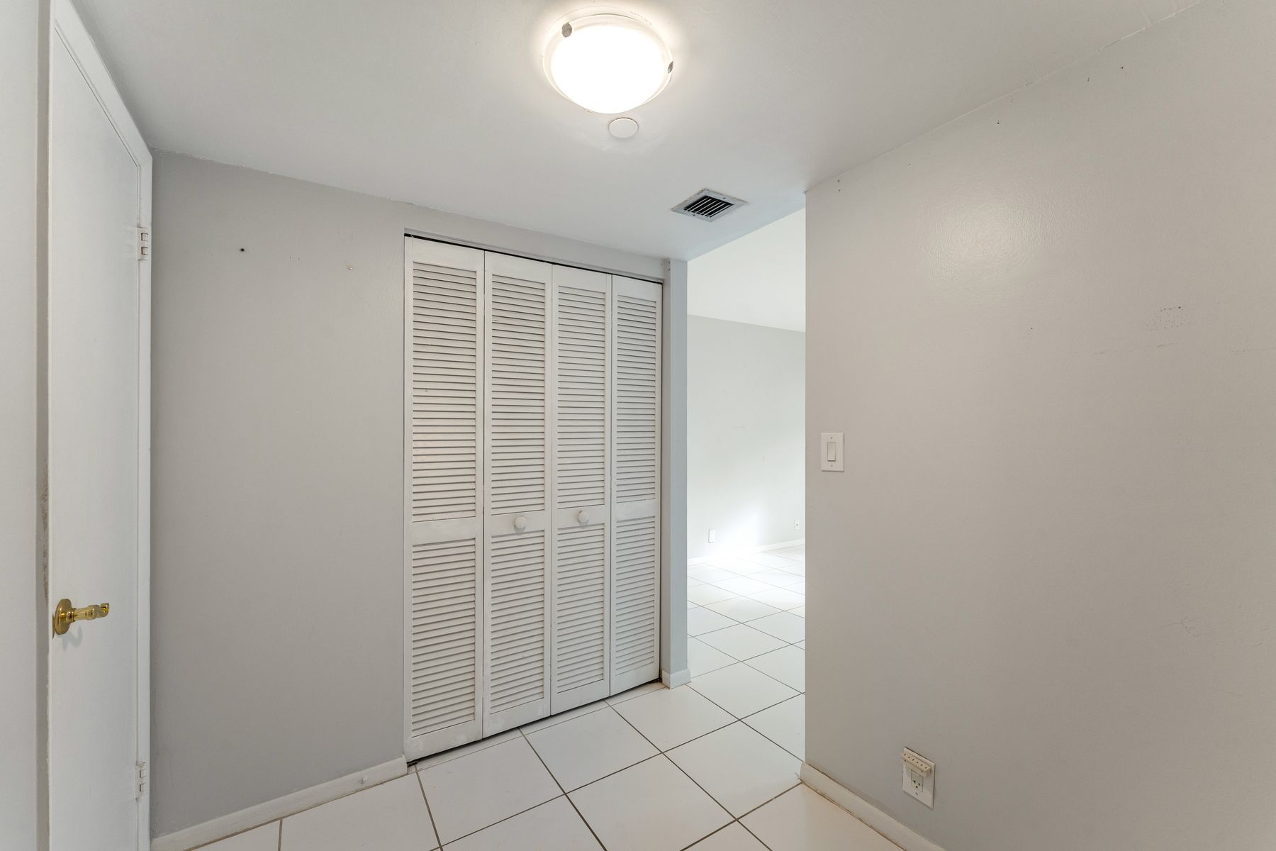 2000 Towerside Terrace Miami FL 33138
