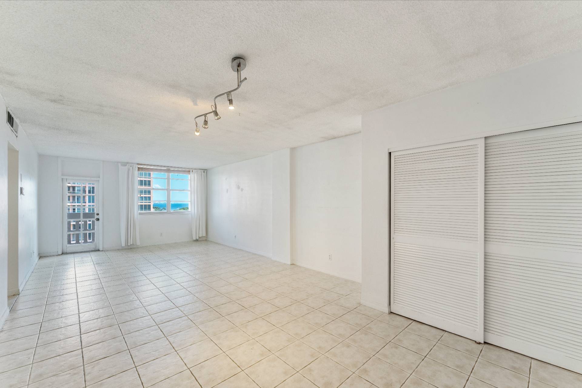 90 Edgewater Drive Coral Gables FL 33133