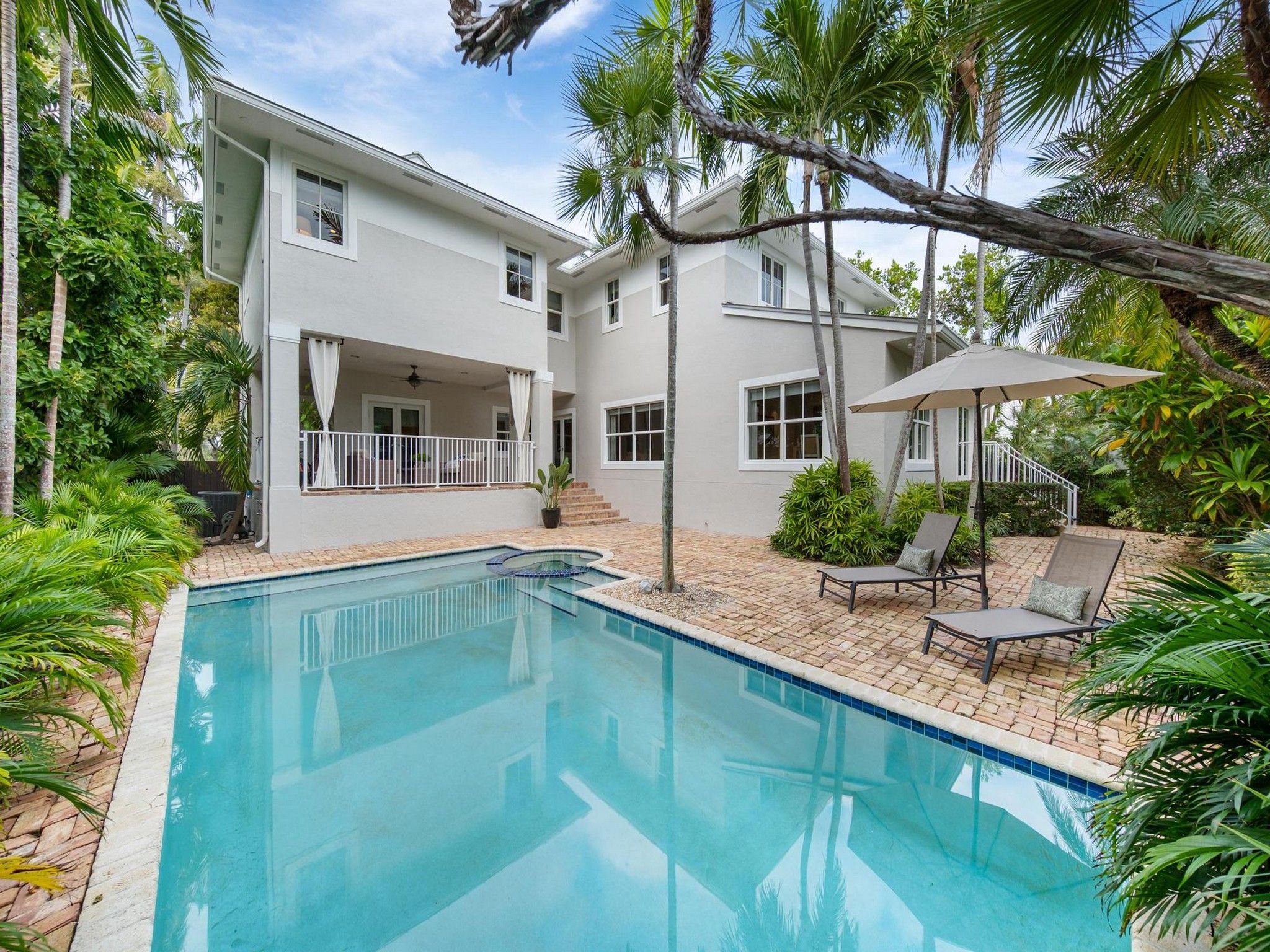 164 W Mashta Drive Key Biscayne FL 33149