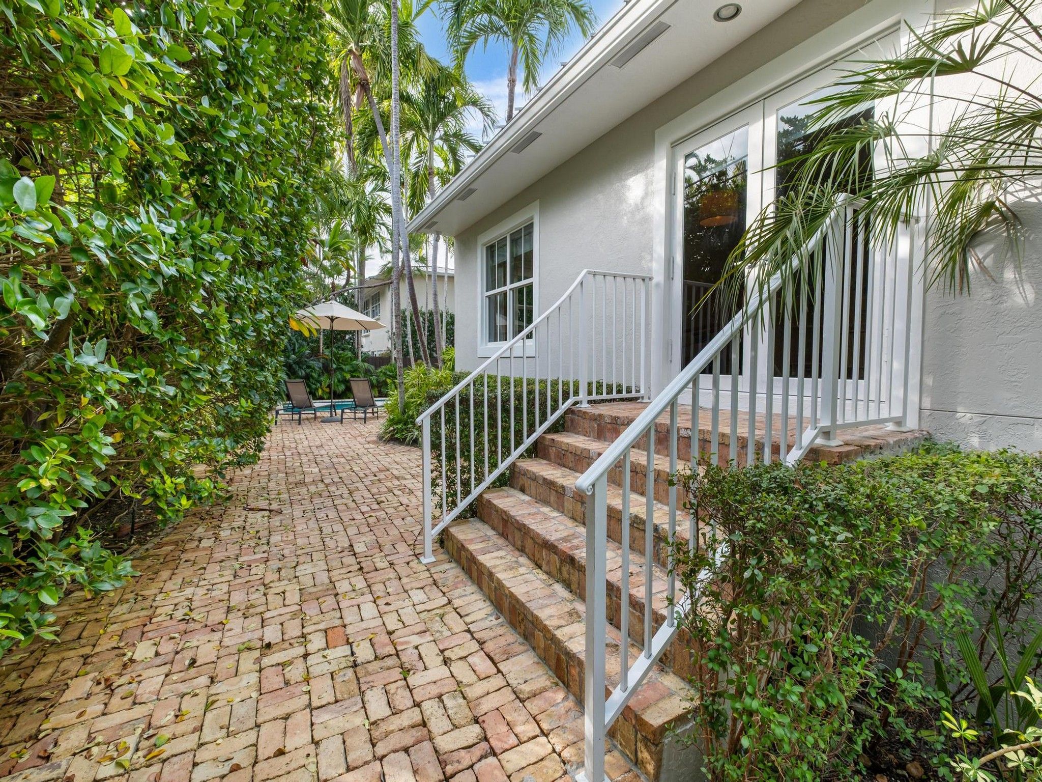 164 W Mashta Drive Key Biscayne FL 33149