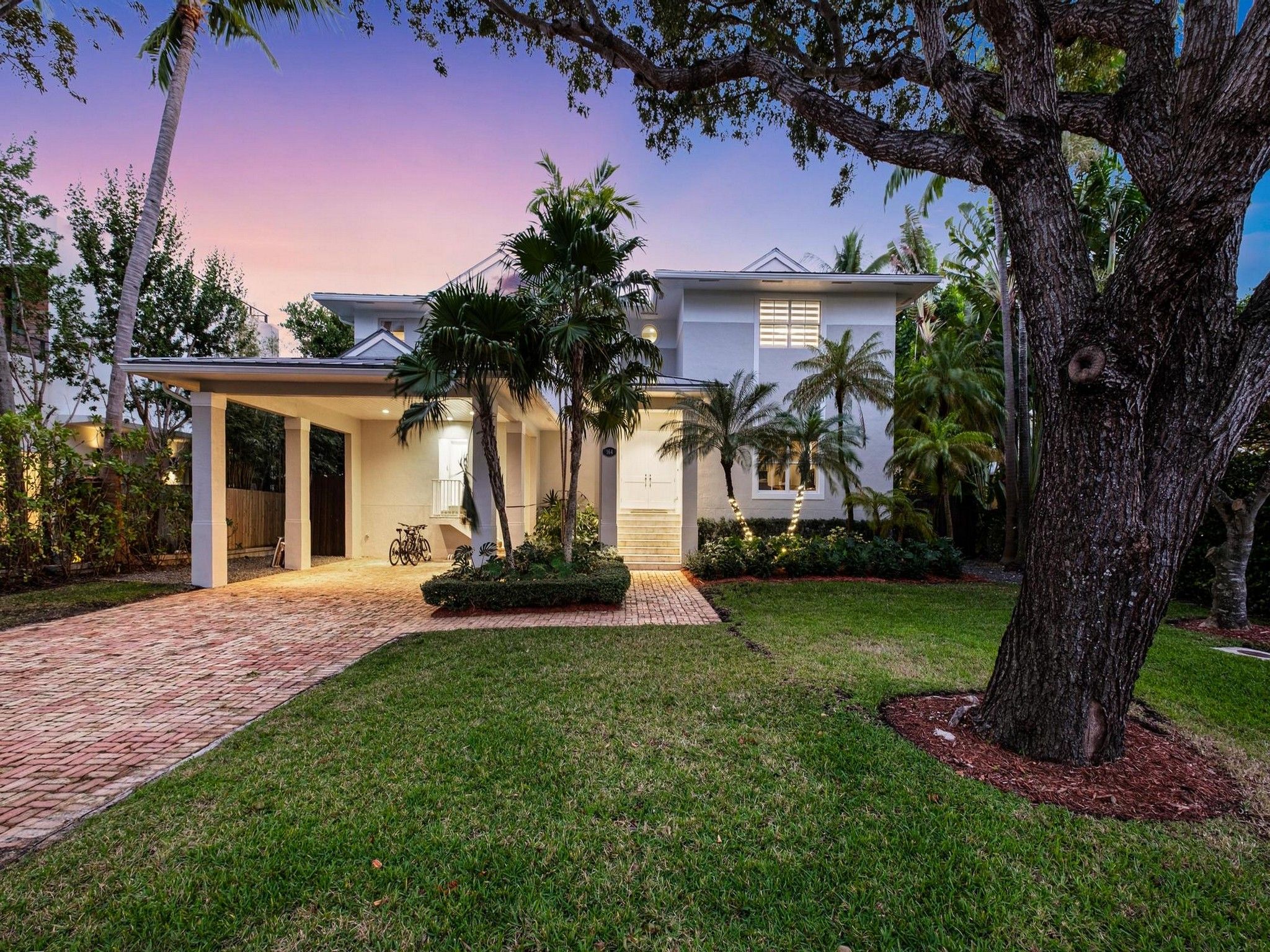 164 W Mashta Drive Key Biscayne FL 33149